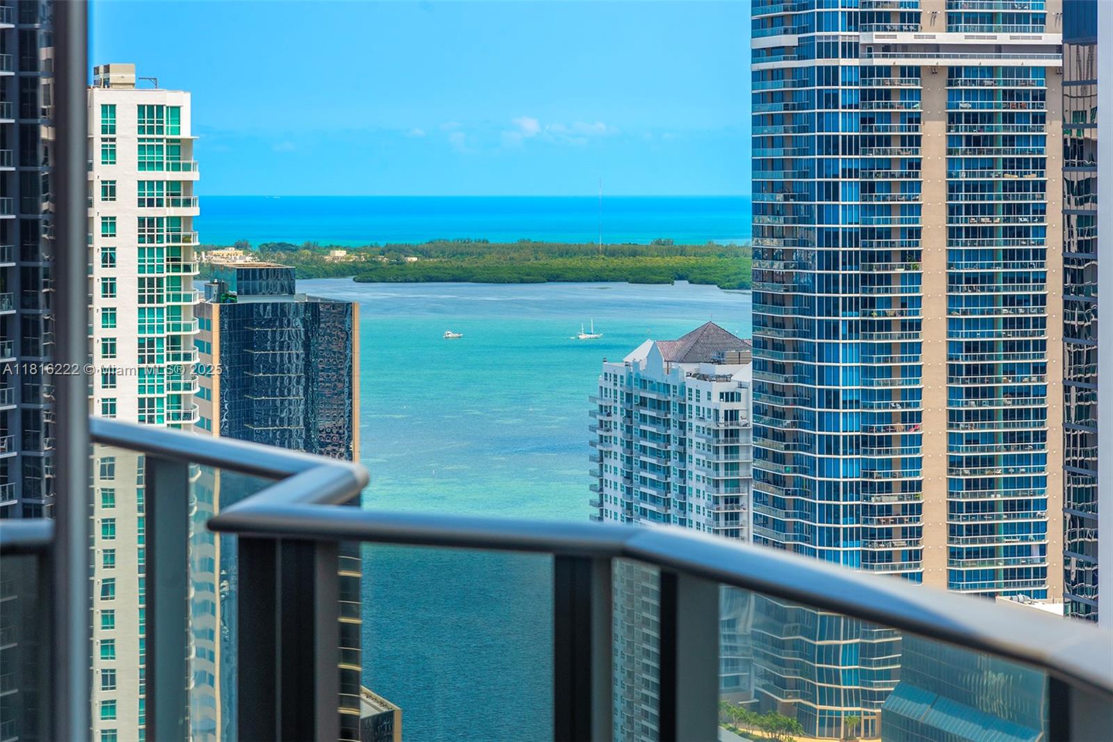 45 SW 9th St #4006, Miami FL 33130