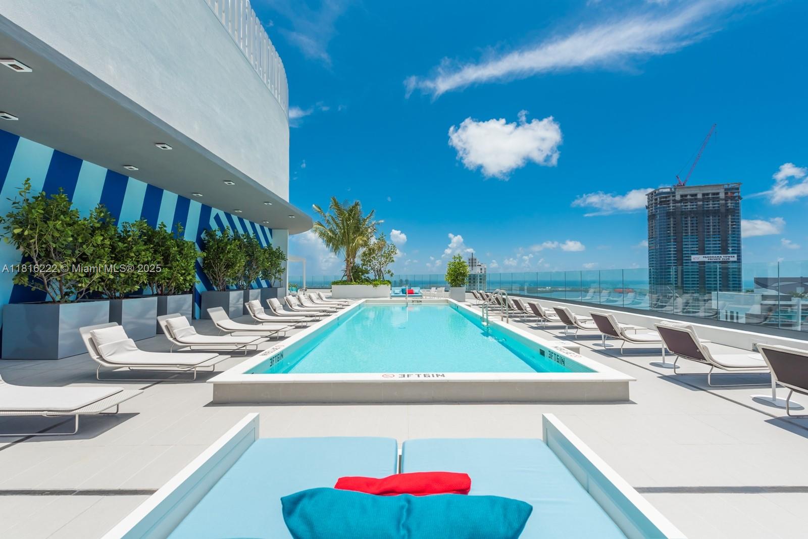 45 SW 9th St #4006, Miami FL 33130