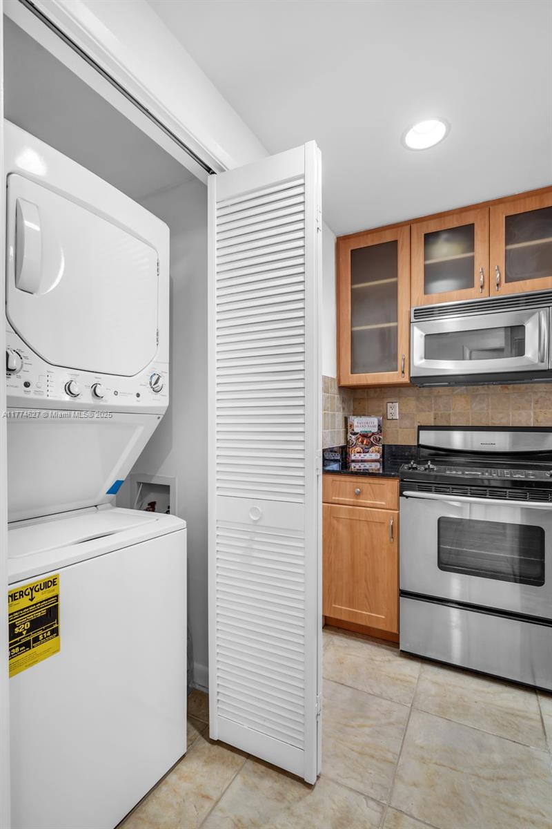 1581 Brickell Ave #808, Miami FL 33129