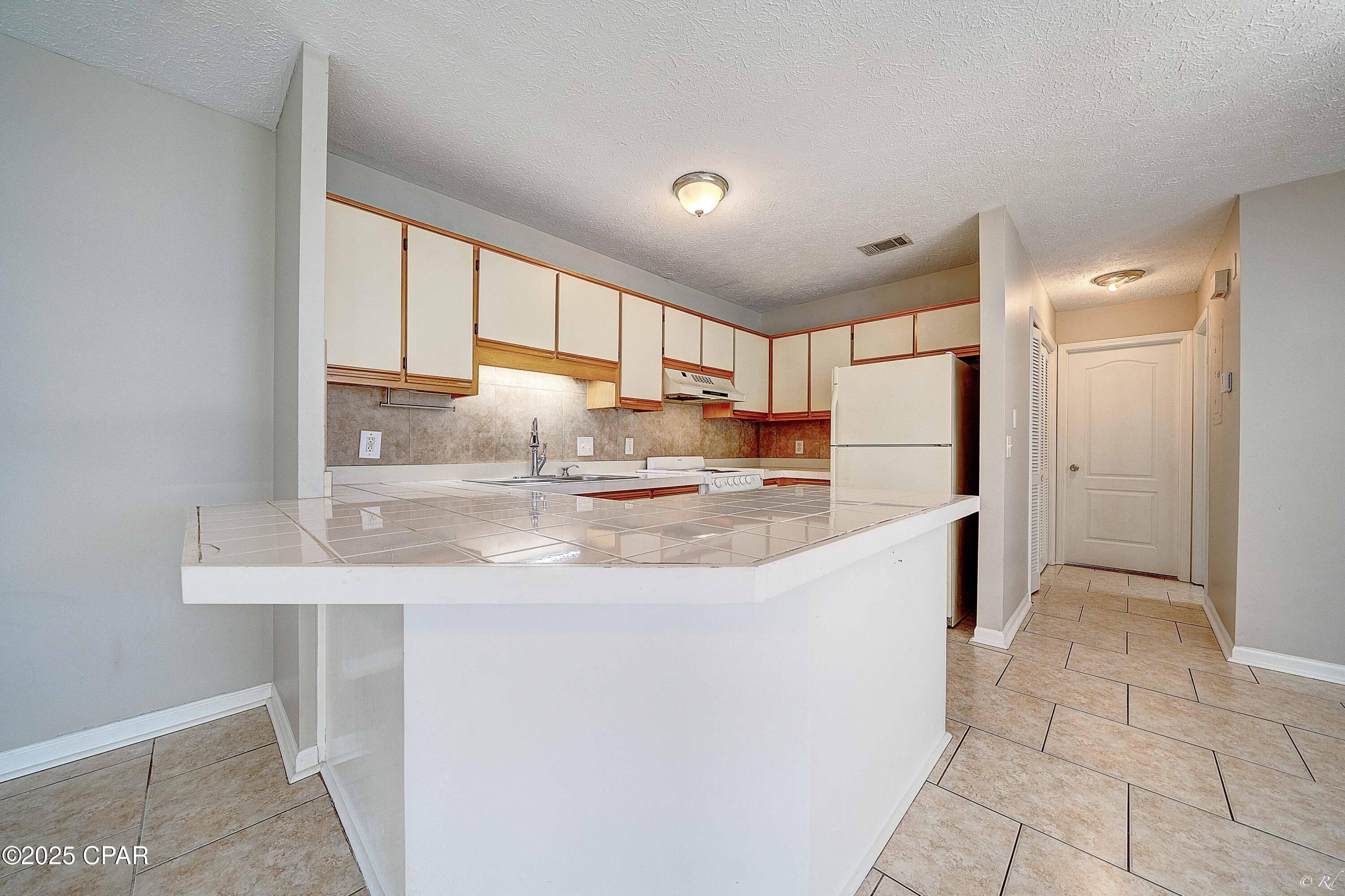 Image 7 For 815 Premier Drive