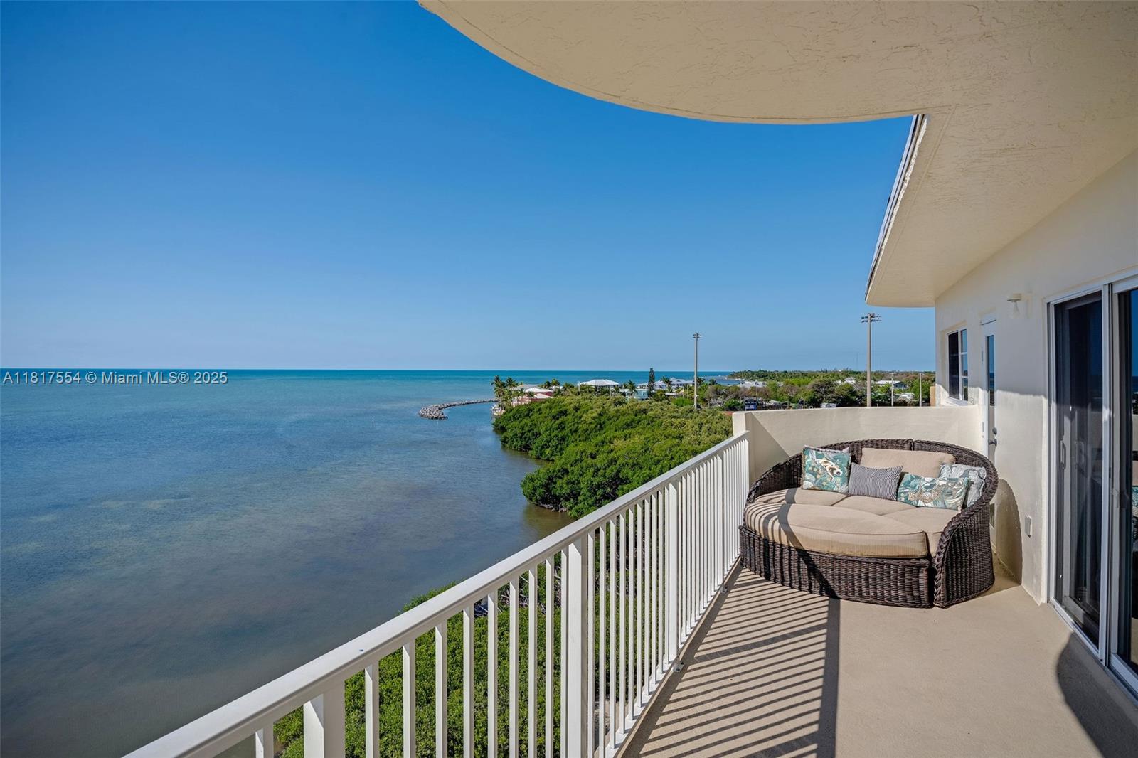 200 Wrenn Street #PENTHOUSE 701, Plantation Key, Florida image 1