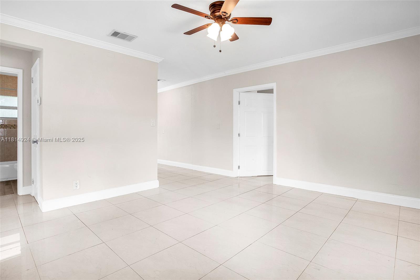 5433 NE 1st Ave, Oakland Park, Florida image 5