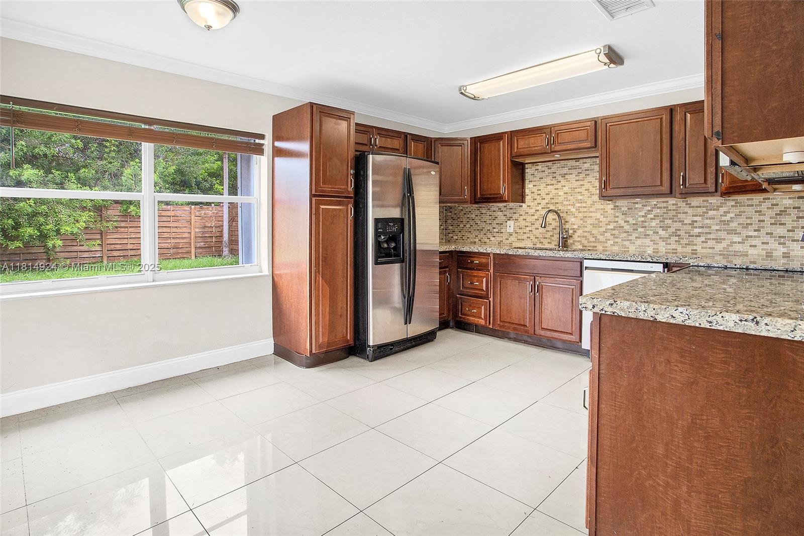 5433 NE 1st Ave, Oakland Park, Florida image 9