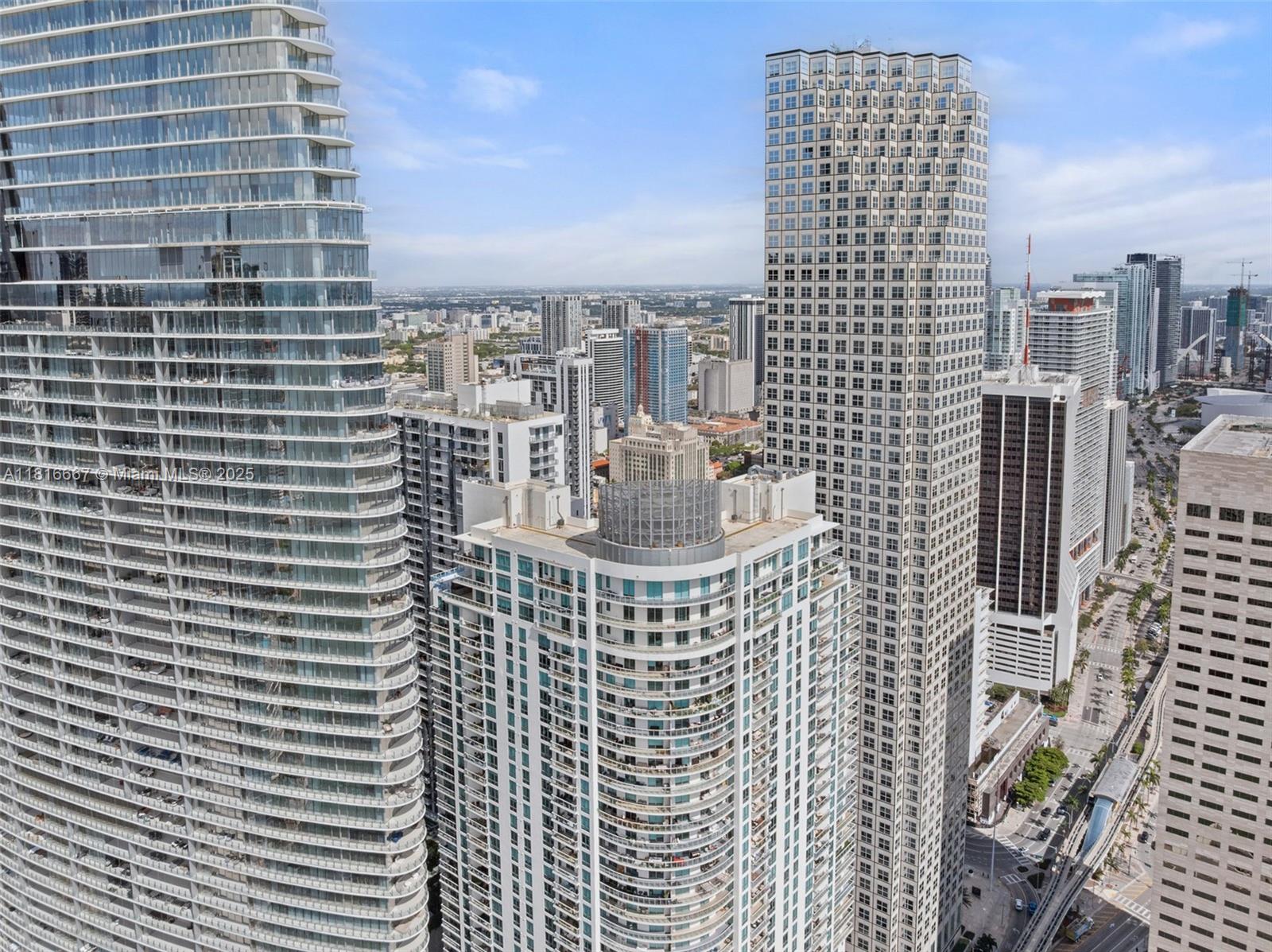 300 S Biscayne Blvd #L-802, Miami FL 33131