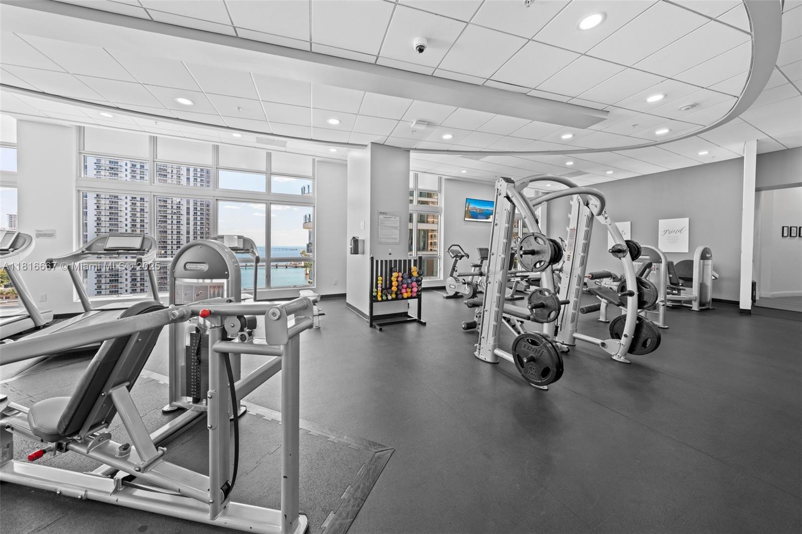 300 S Biscayne Blvd #L-802, Miami FL 33131