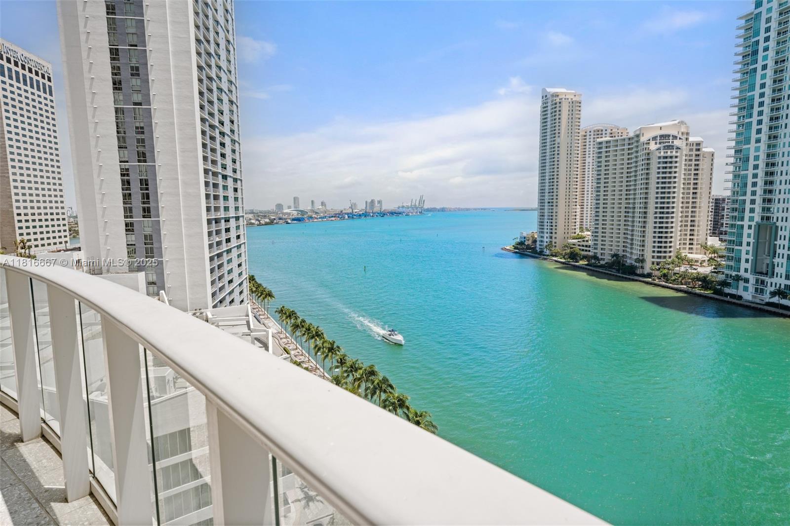 300 S Biscayne Blvd #L-802, Miami FL 33131