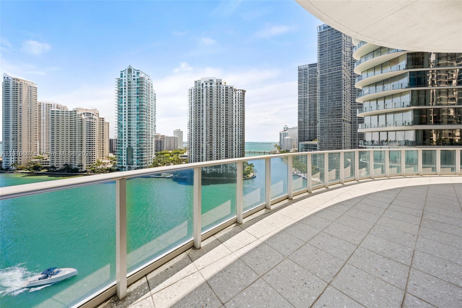 300 S Biscayne Blvd #L-802, Miami FL 33131