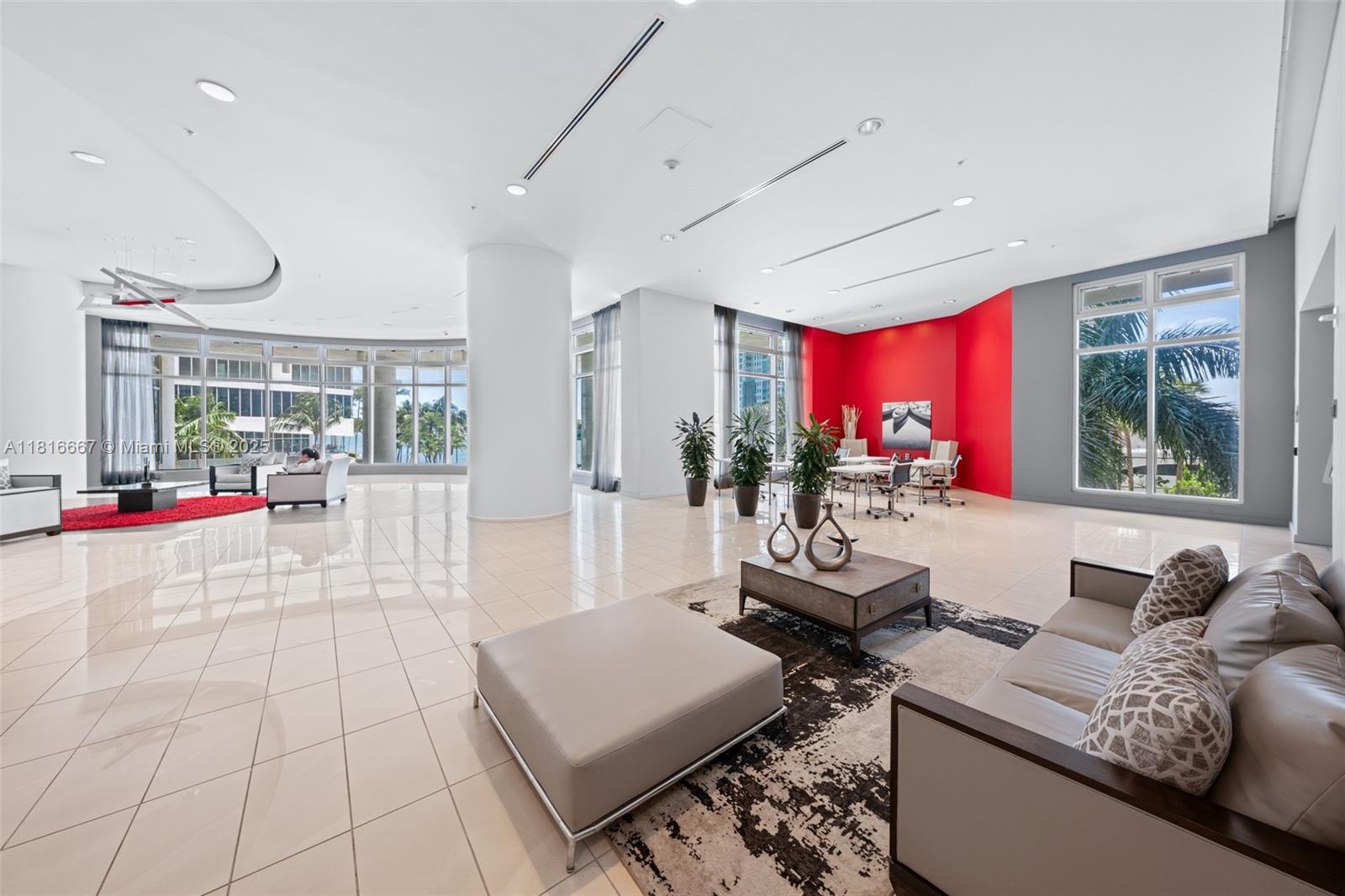 300 S Biscayne Blvd #L-802, Miami FL 33131