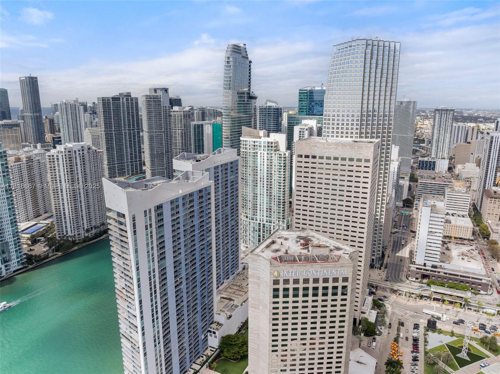 300 S Biscayne Blvd #L-802, Miami FL 33131