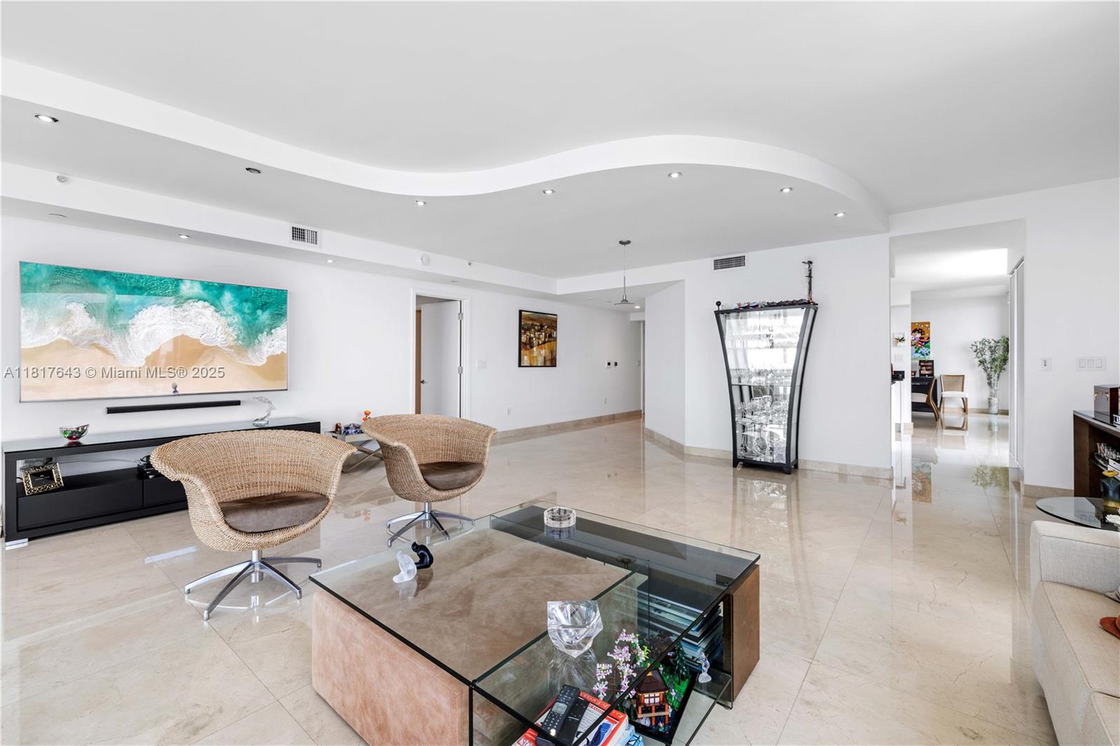 1331 Brickell Bay Dr #4001, Miami FL 33131