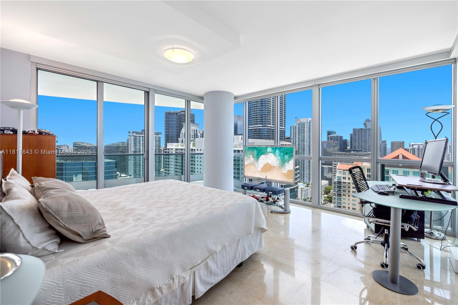 1331 Brickell Bay Dr #4001, Miami FL 33131