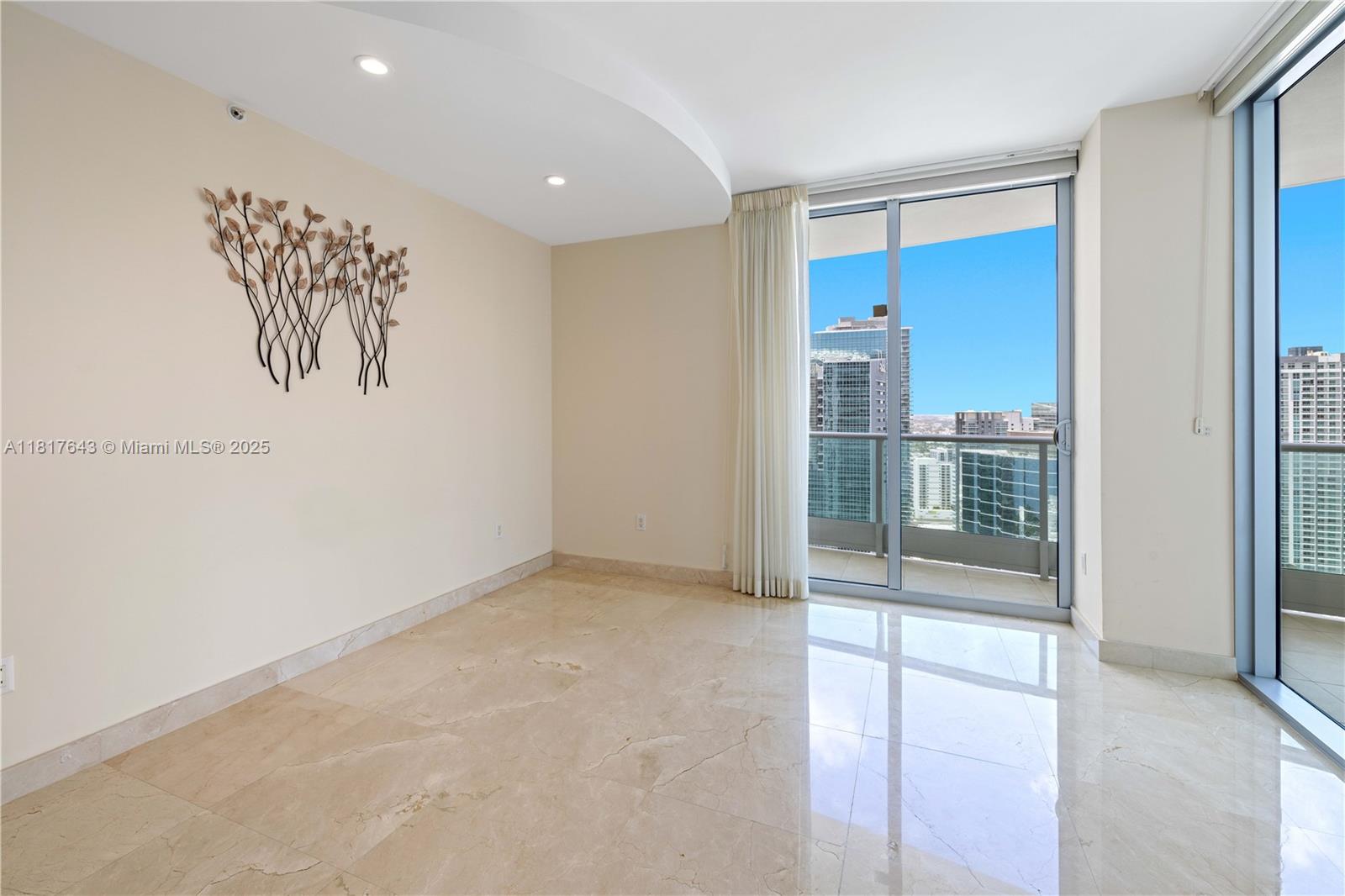 1331 Brickell Bay Dr #4001, Miami FL 33131