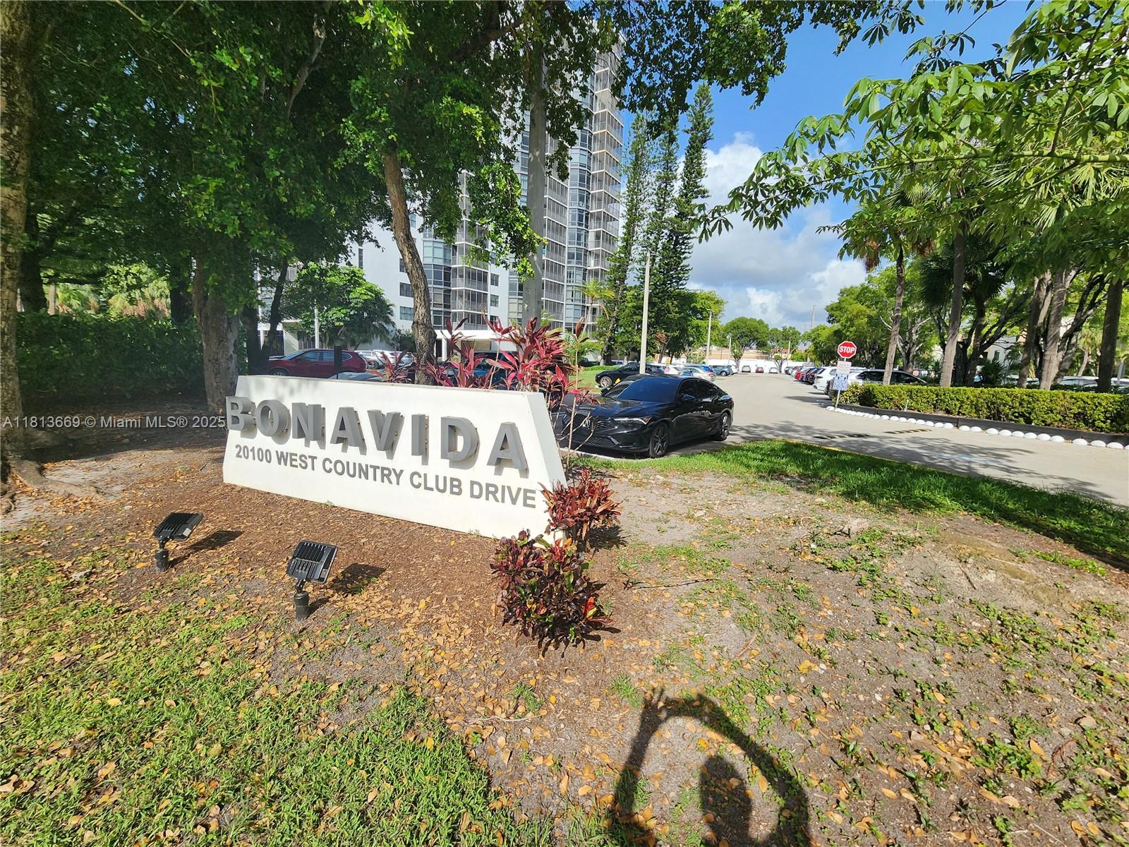 20100 Country Club Dr Unit 508, Aventura, Florida 33180