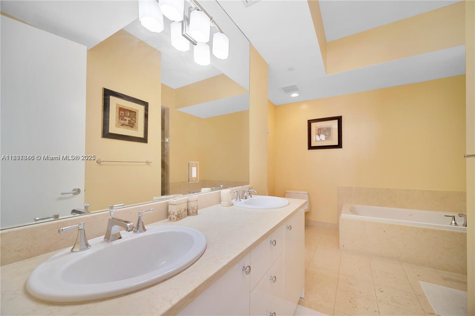 19900 E Country Club Dr #TS18, Aventura FL 33180