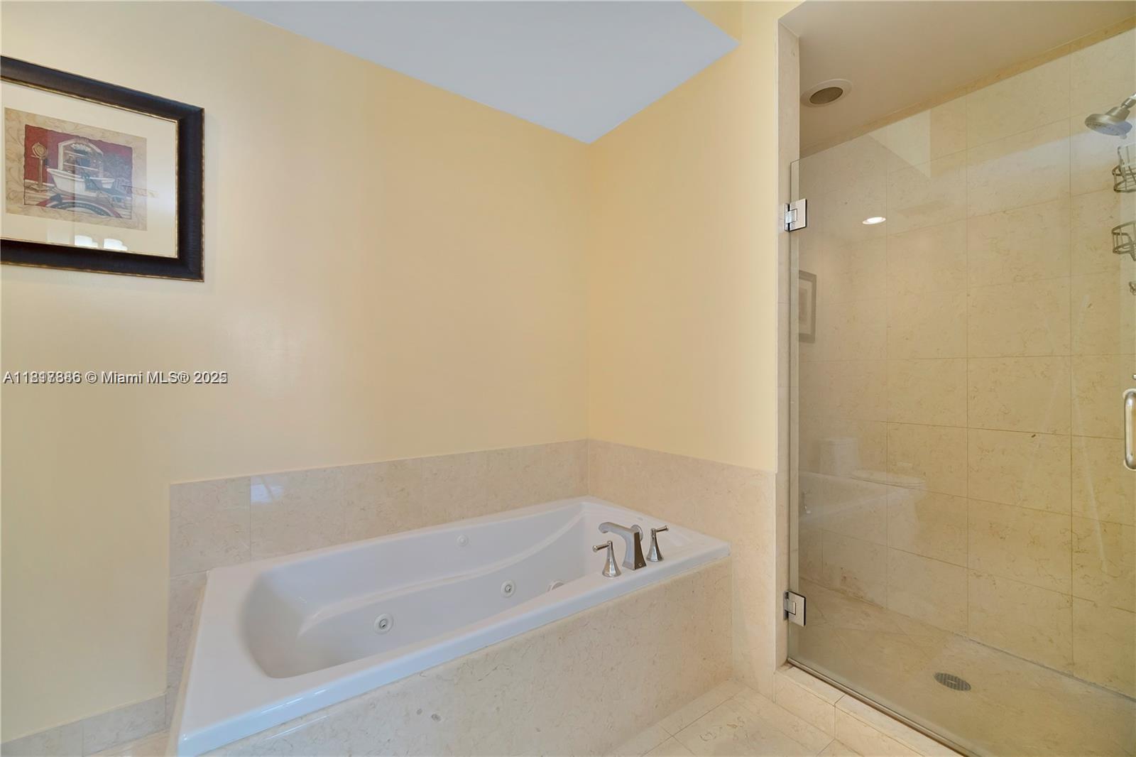 19900 E Country Club Dr #TS18, Aventura FL 33180