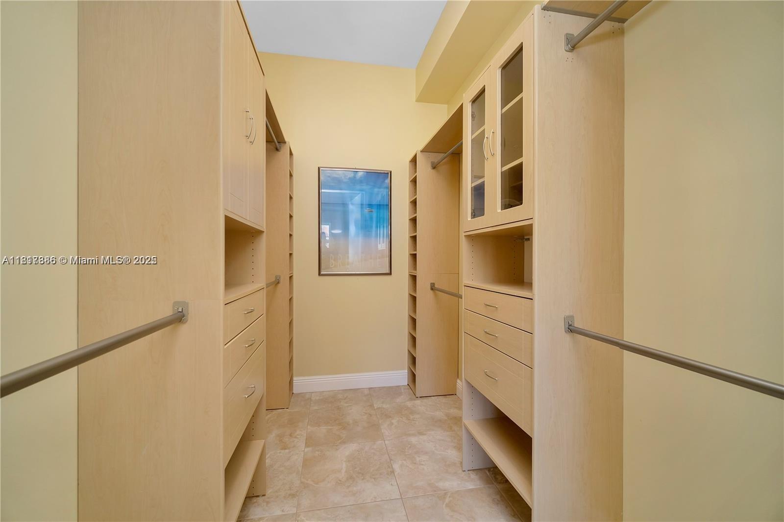 19900 E Country Club Dr #TS18, Aventura FL 33180