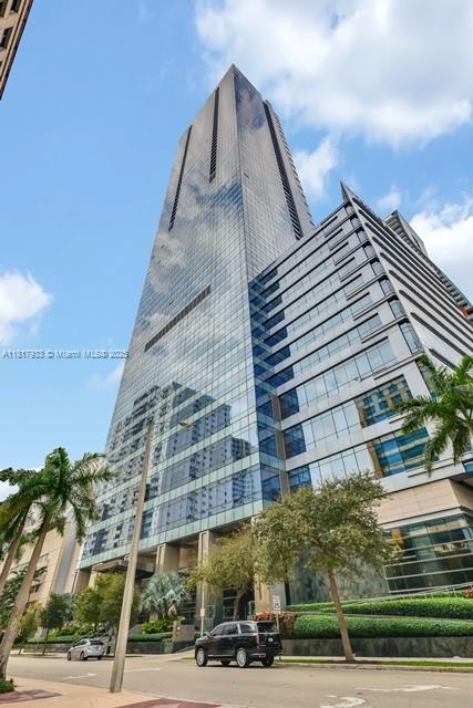 Apartamento à Venda em Miami, FL