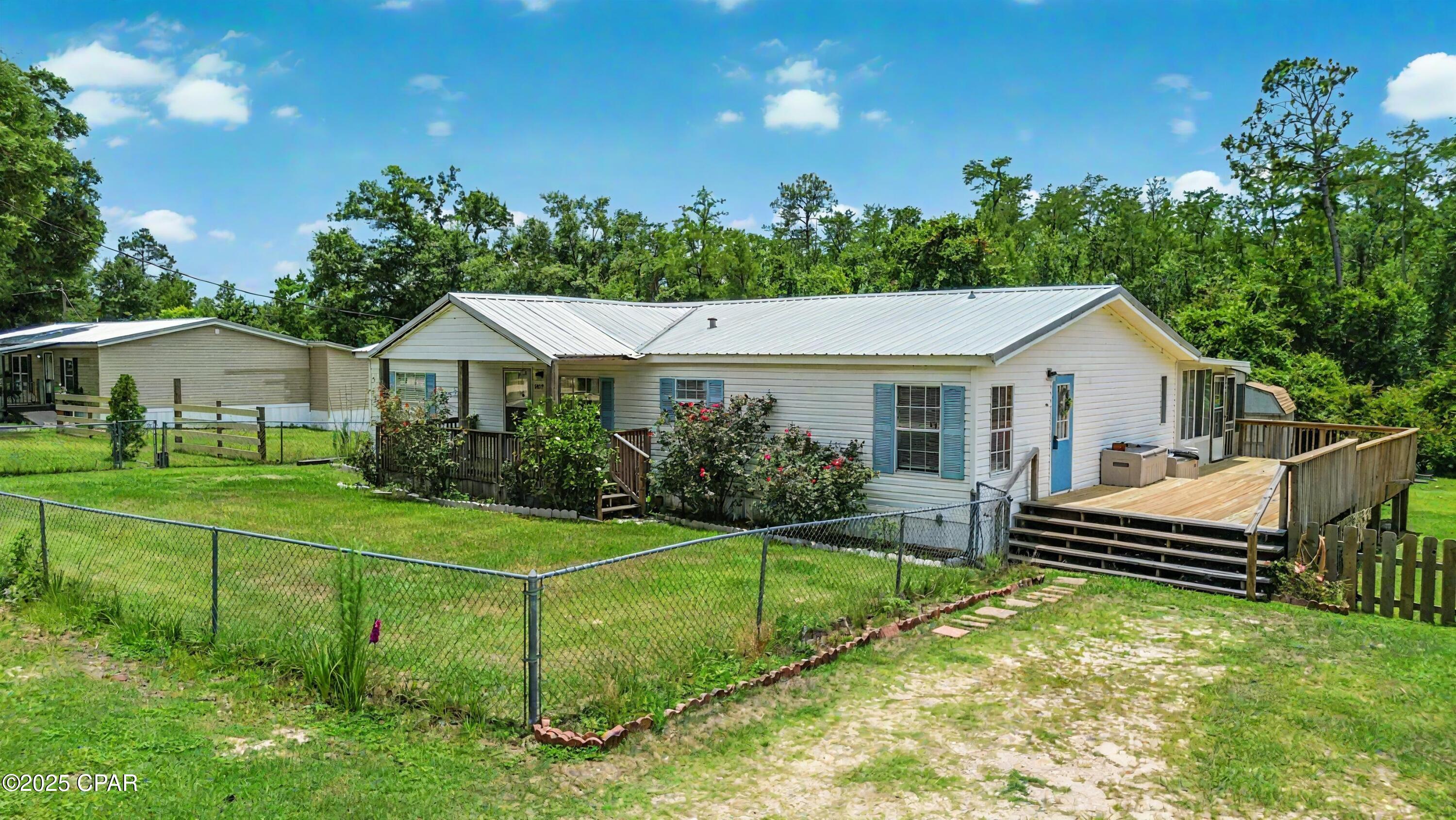 8819 Kiwi Lane, Youngstown, Florida image 1