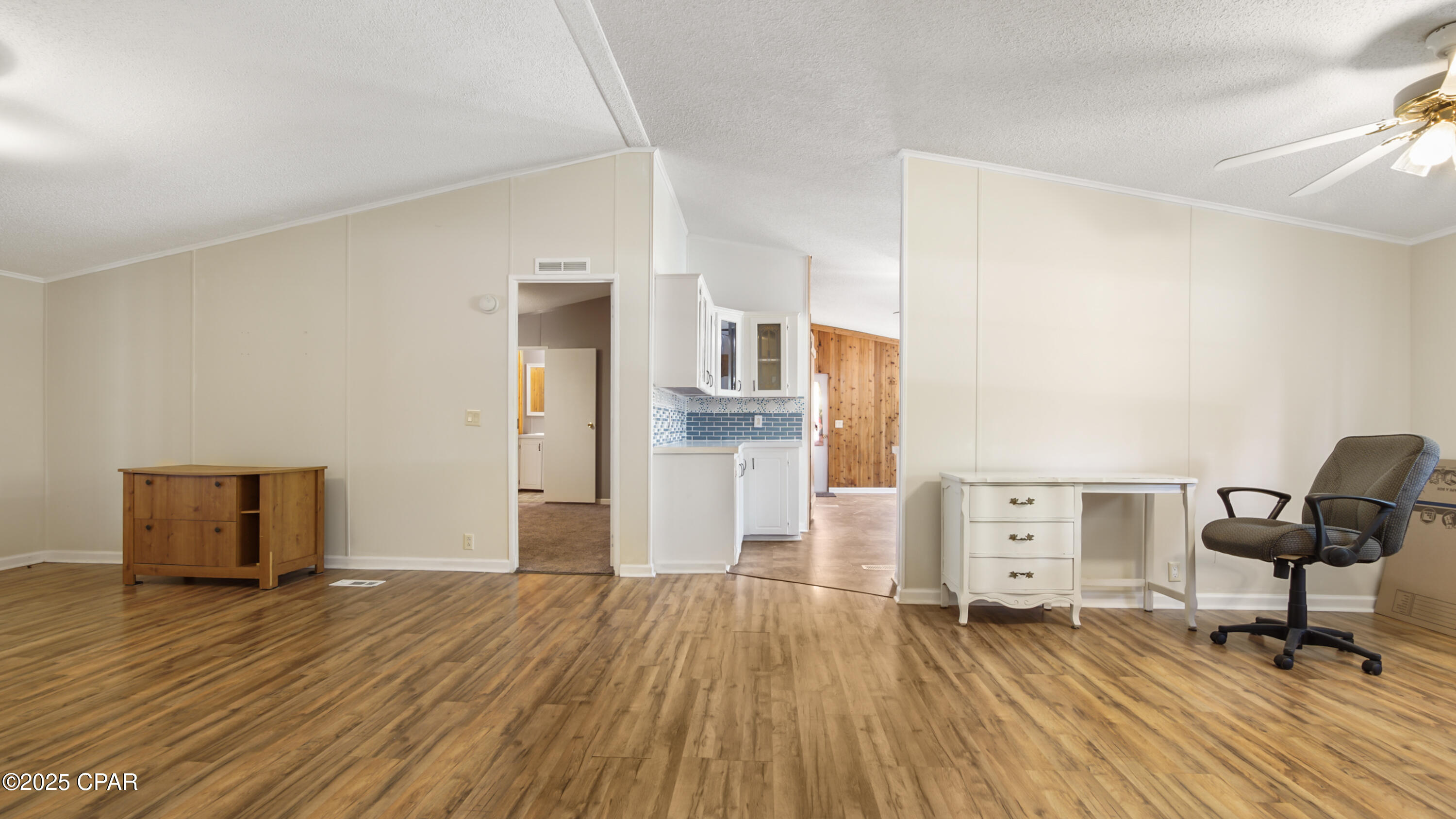 8819 Kiwi Lane, Youngstown, Florida image 23
