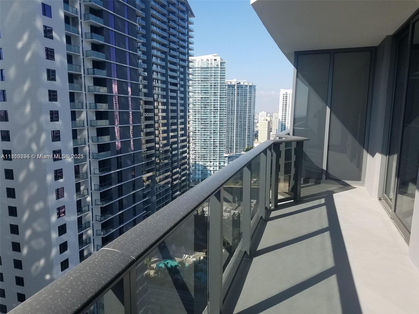 45 SW 9th St #2907, Miami FL 33130