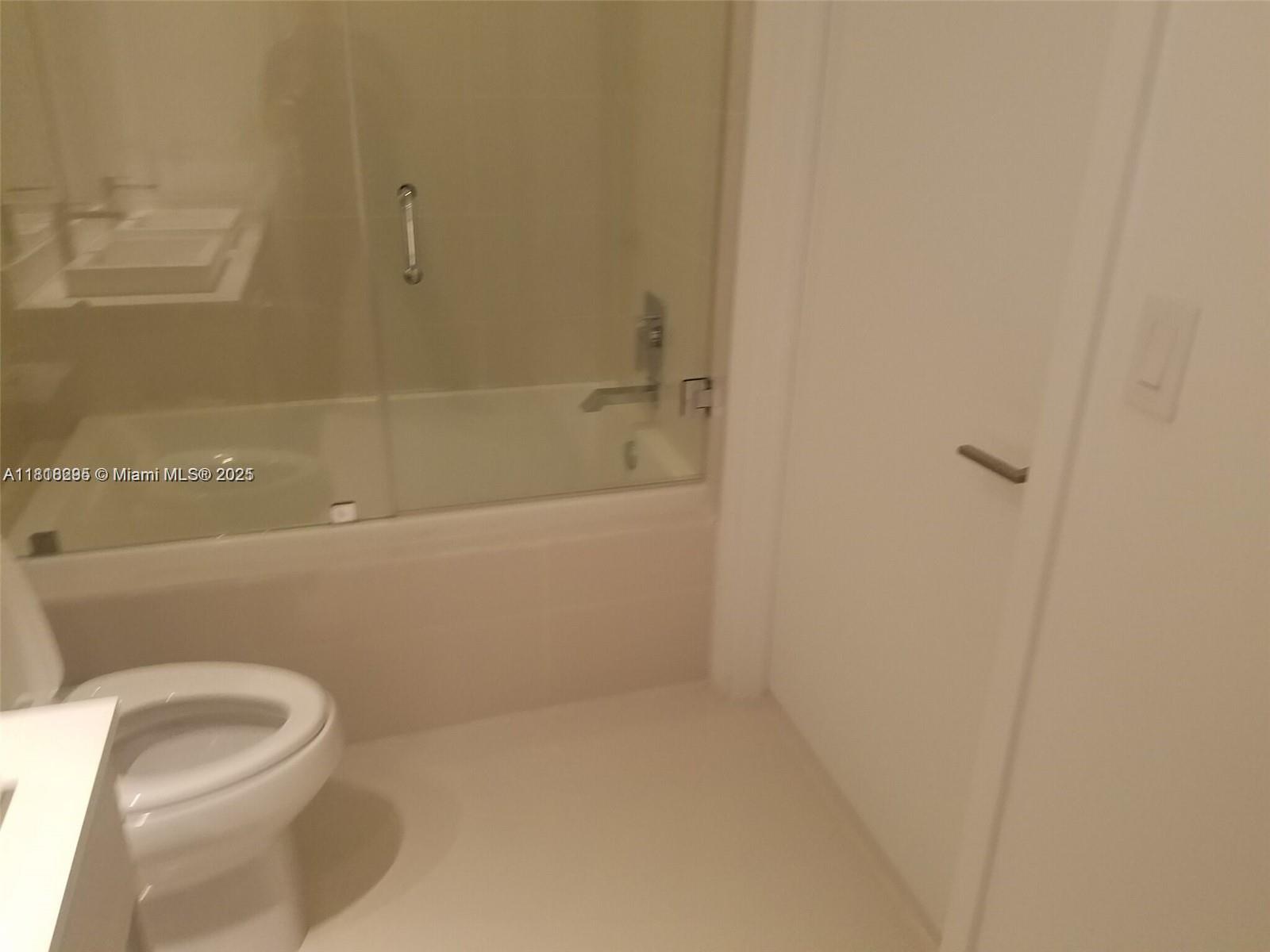 45 SW 9th St #2907, Miami FL 33130