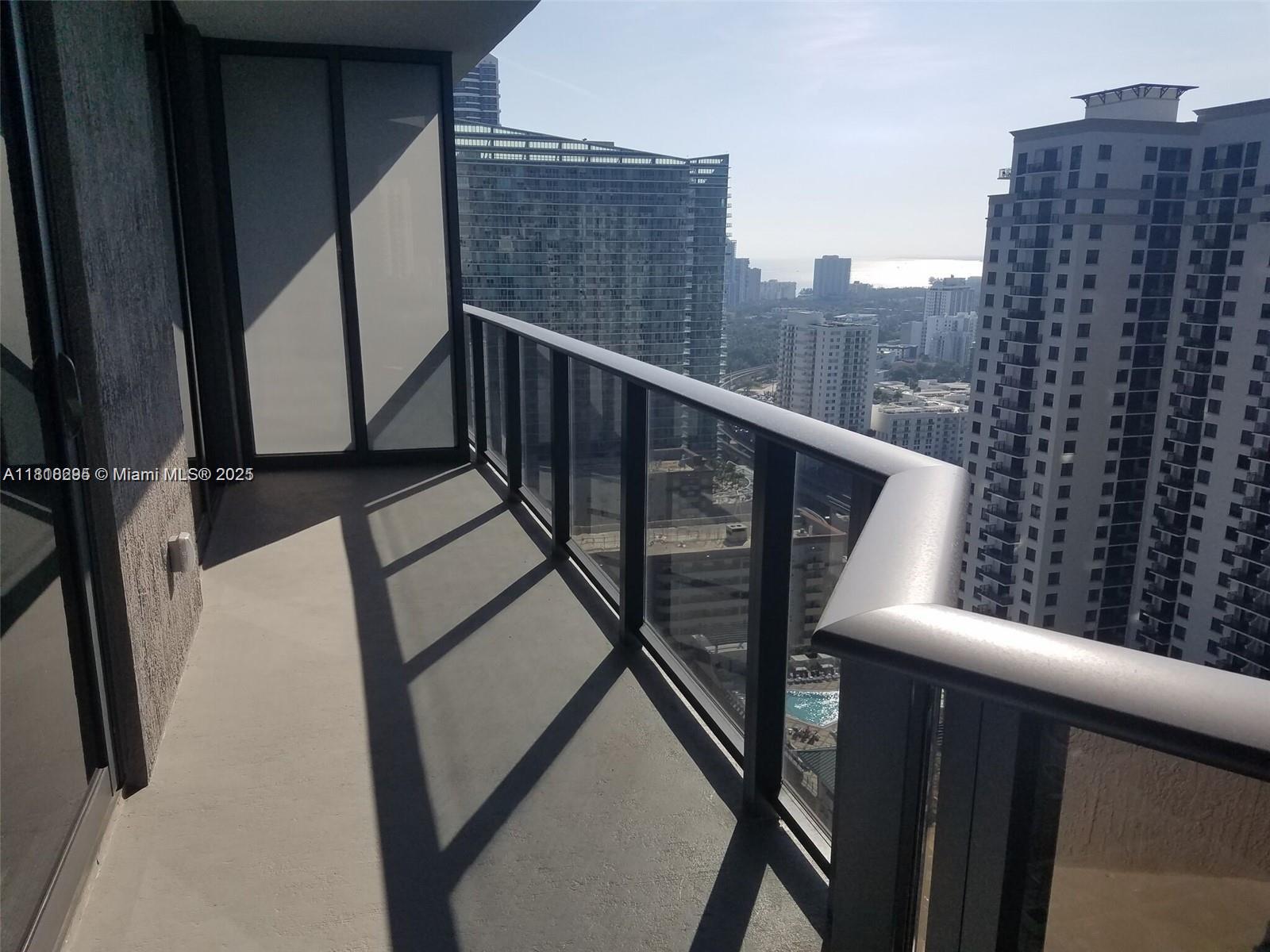 45 SW 9th St #2907, Miami FL 33130