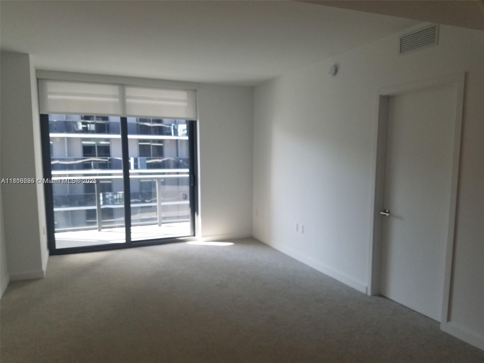 45 SW 9th St #2907, Miami FL 33130