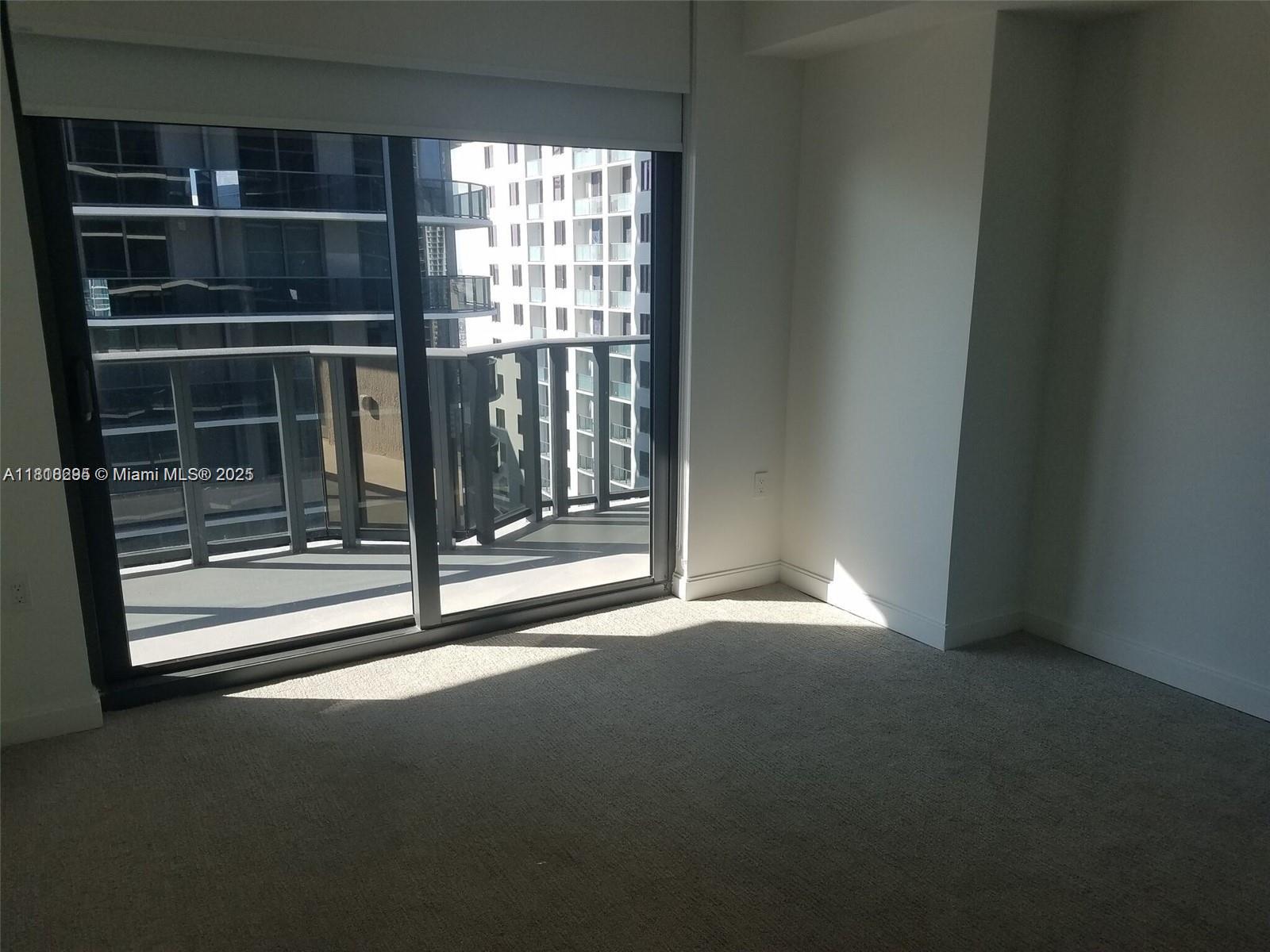 45 SW 9th St #2907, Miami FL 33130