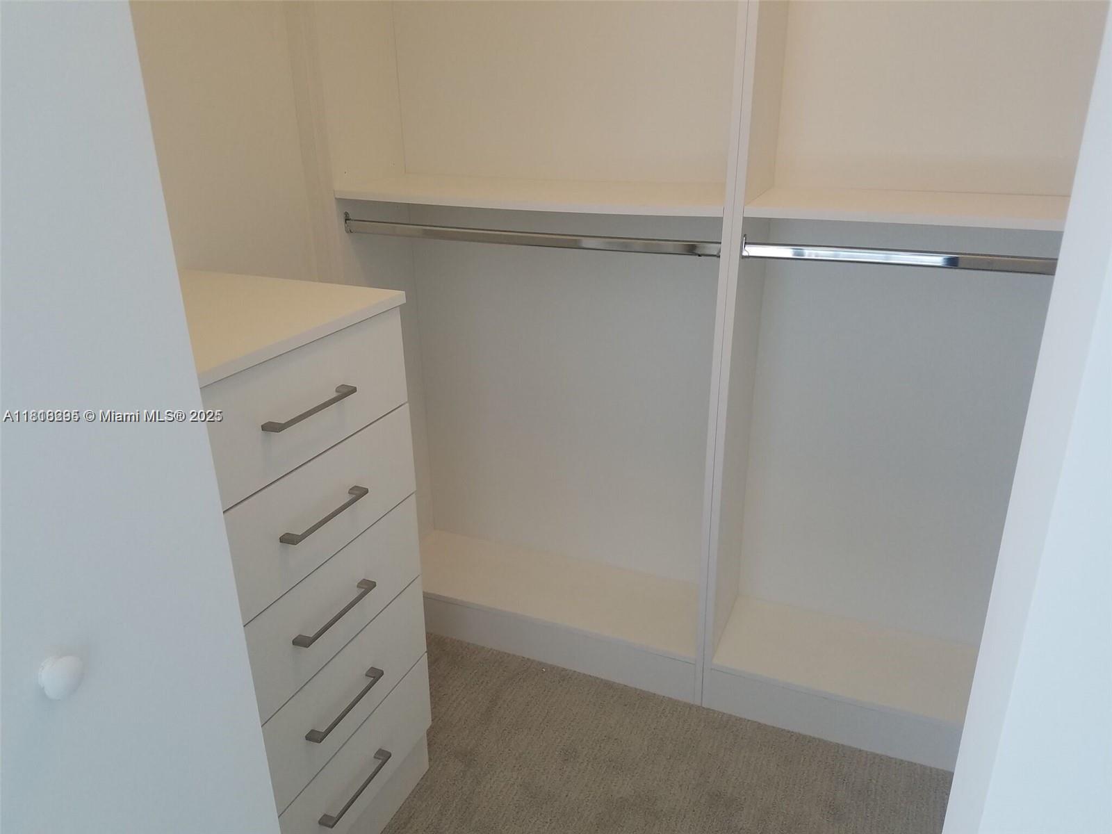 45 SW 9th St #2907, Miami FL 33130