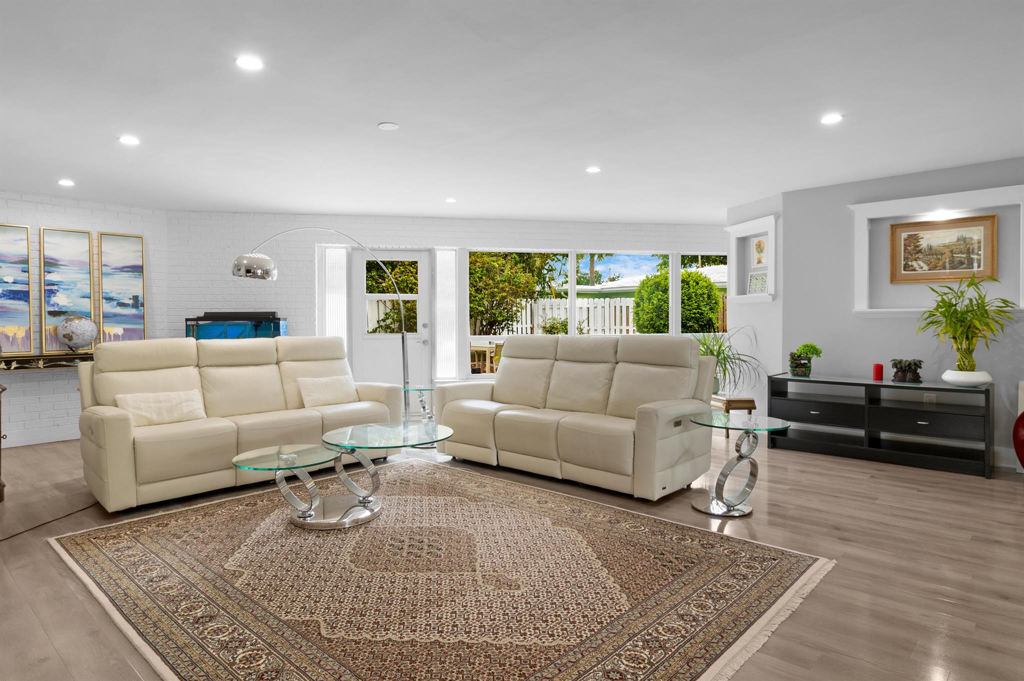 Homes for sale in North Lauderdale, FL | 2231 Imperial Point Dr, North Lauderdale, FL 33308 | MLS# R11097726