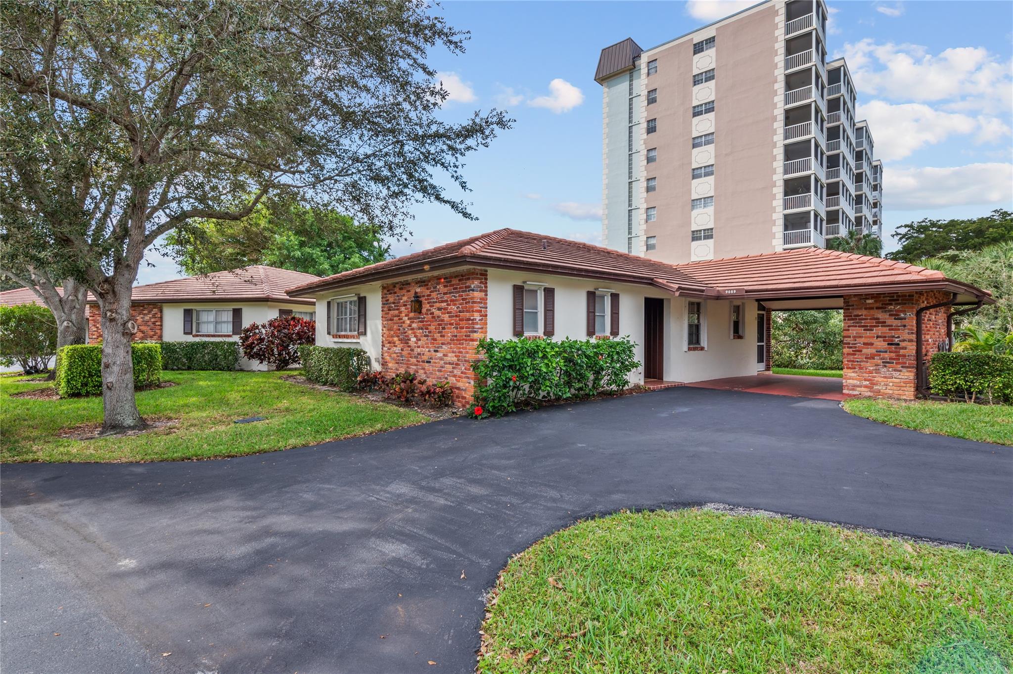 Homes for sale in Coral Springs, FL | 9089 Thunderbird, Coral Springs, FL 33065 | MLS# F10507760