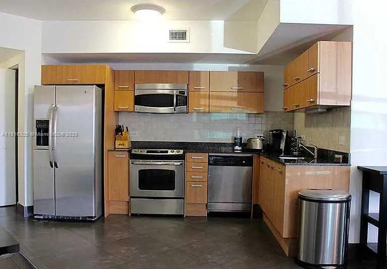 350 S Miami Ave #1812, Miami FL 33130