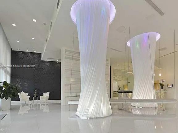 350 S Miami Ave #1812, Miami FL 33130