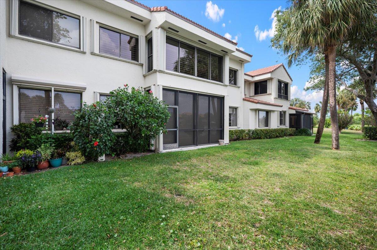 Image to showcase the property located at 402 Sea Oats Drive F