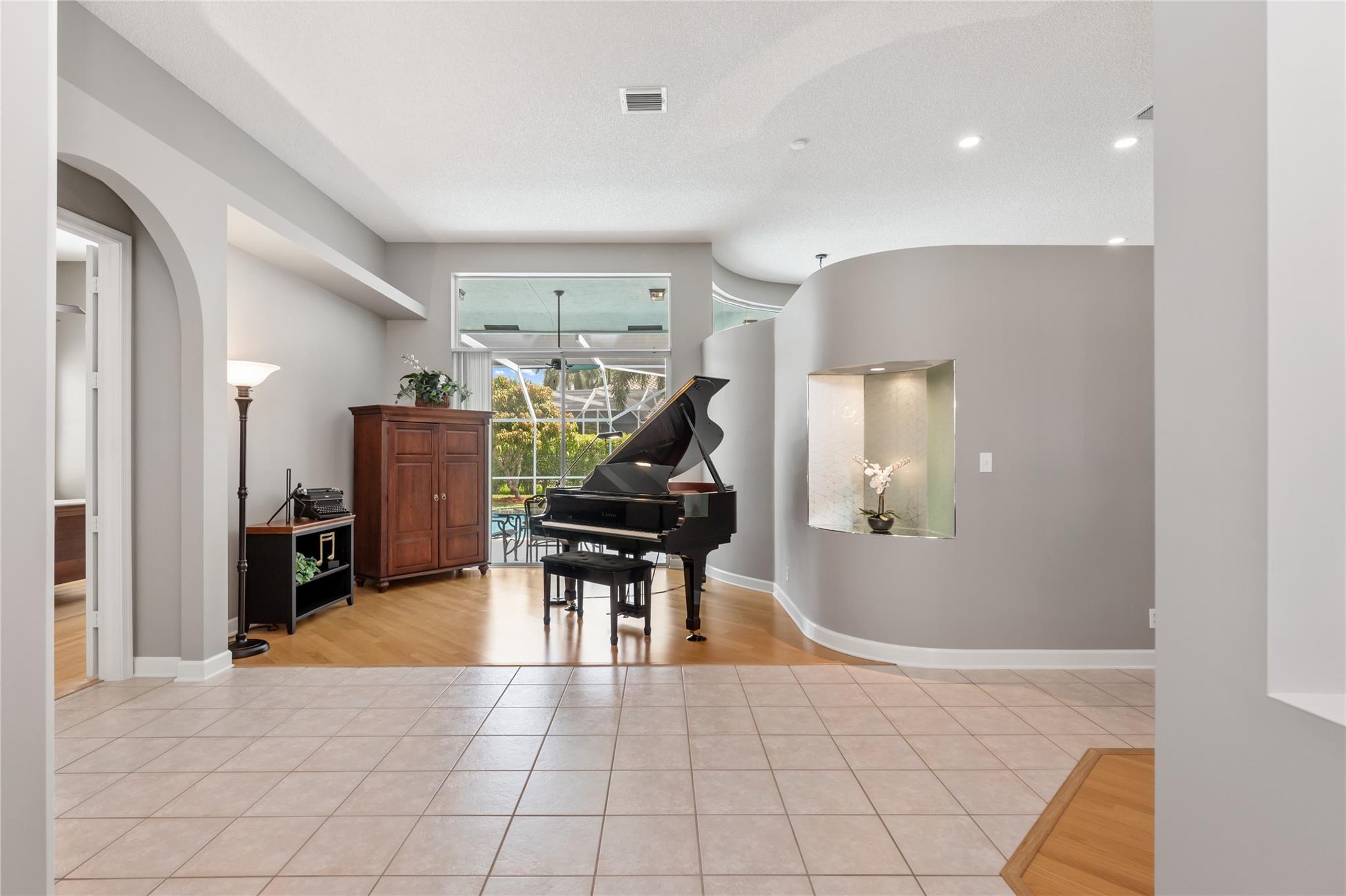 Homes for sale in Coral Springs, FL | 4940 Kensington Cir, Coral Springs, FL 33076 | MLS# F10508028