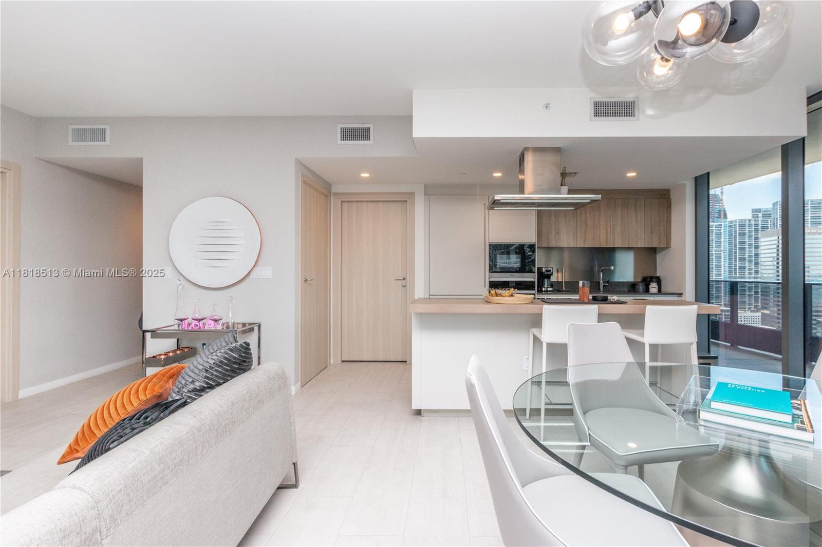 1000 Brickell Plz #3201, Miami FL 33131
