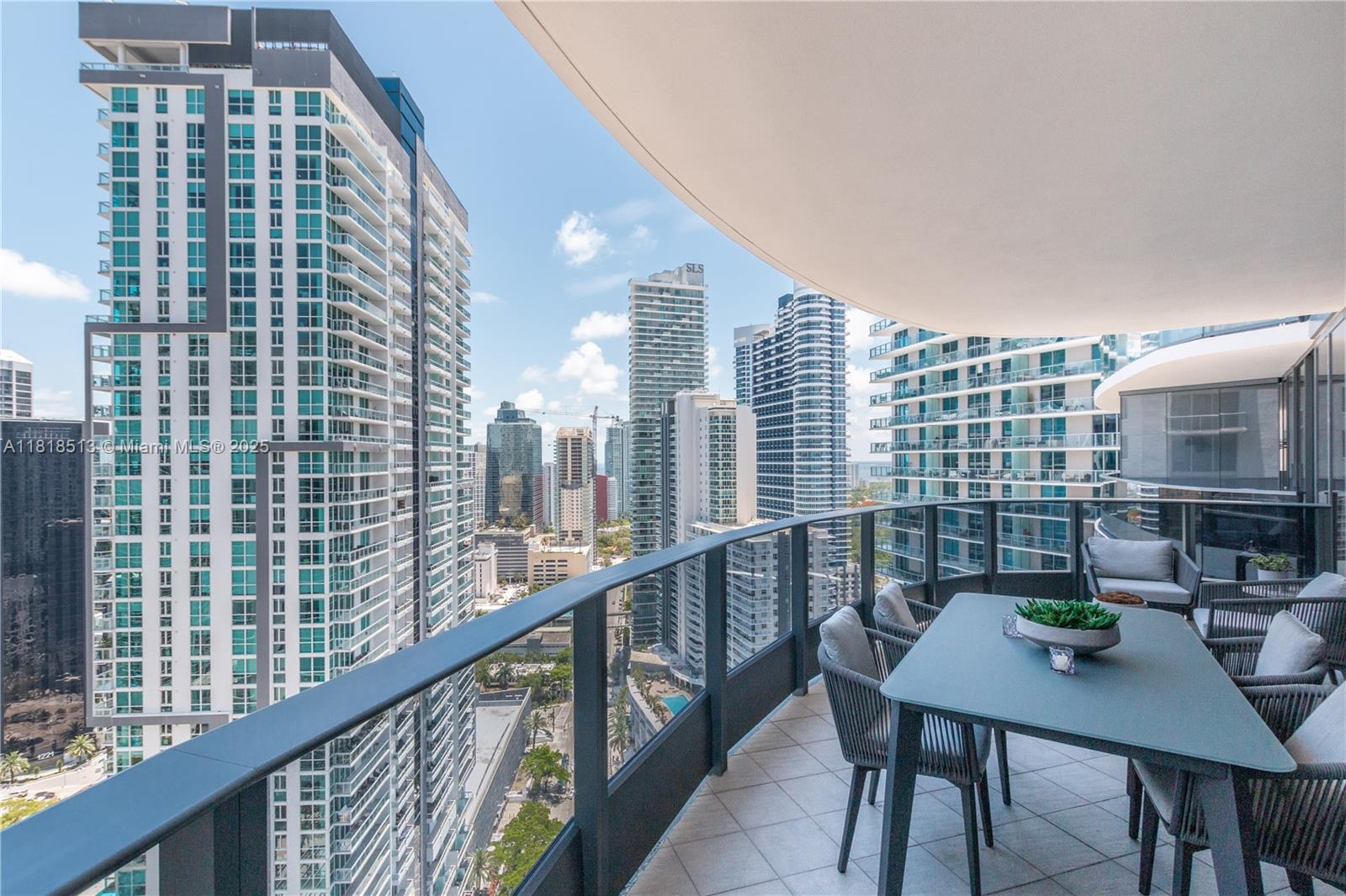 1000 Brickell Plz #3201, Miami FL 33131