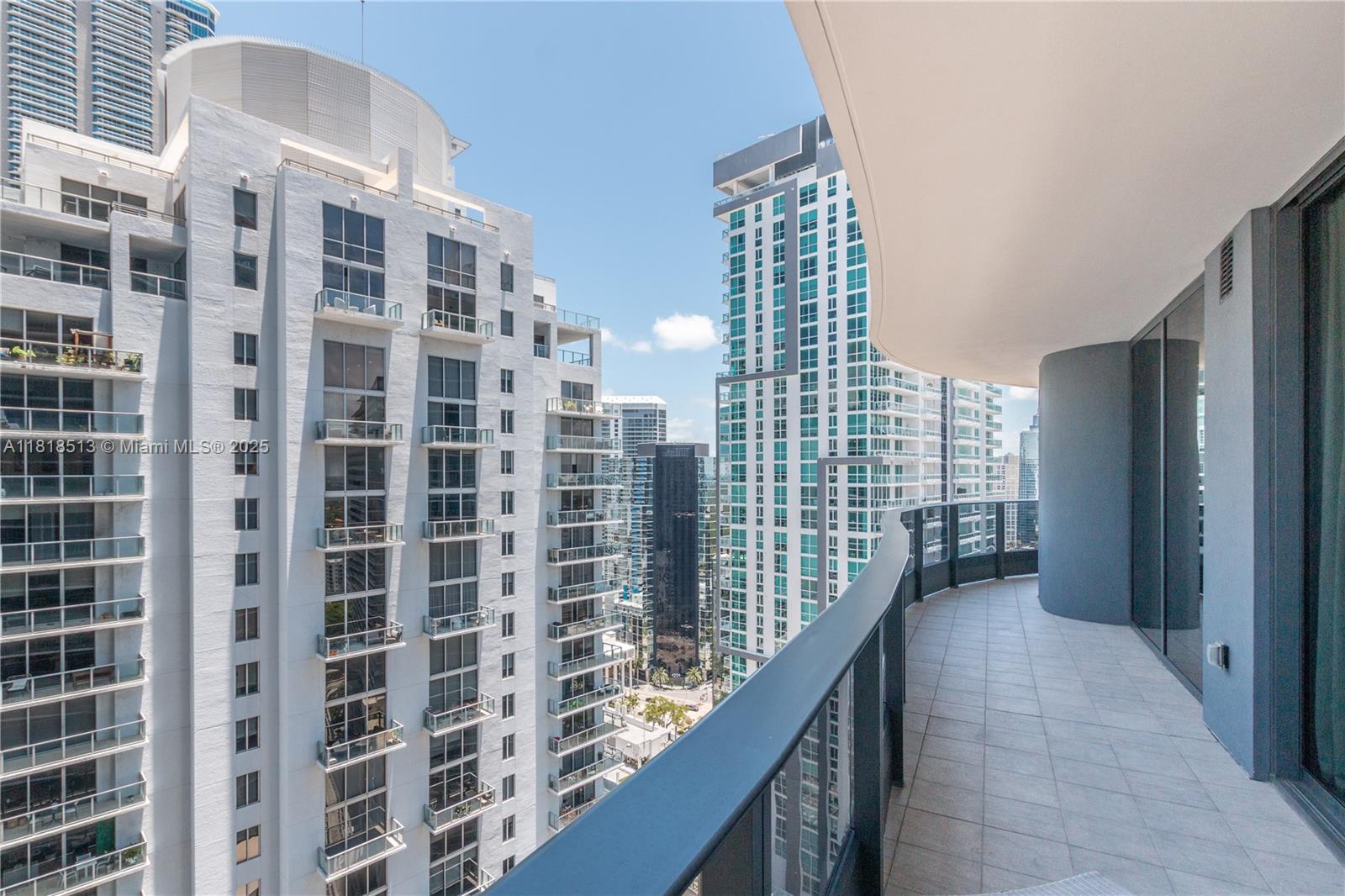 1000 Brickell Plz #3201, Miami FL 33131