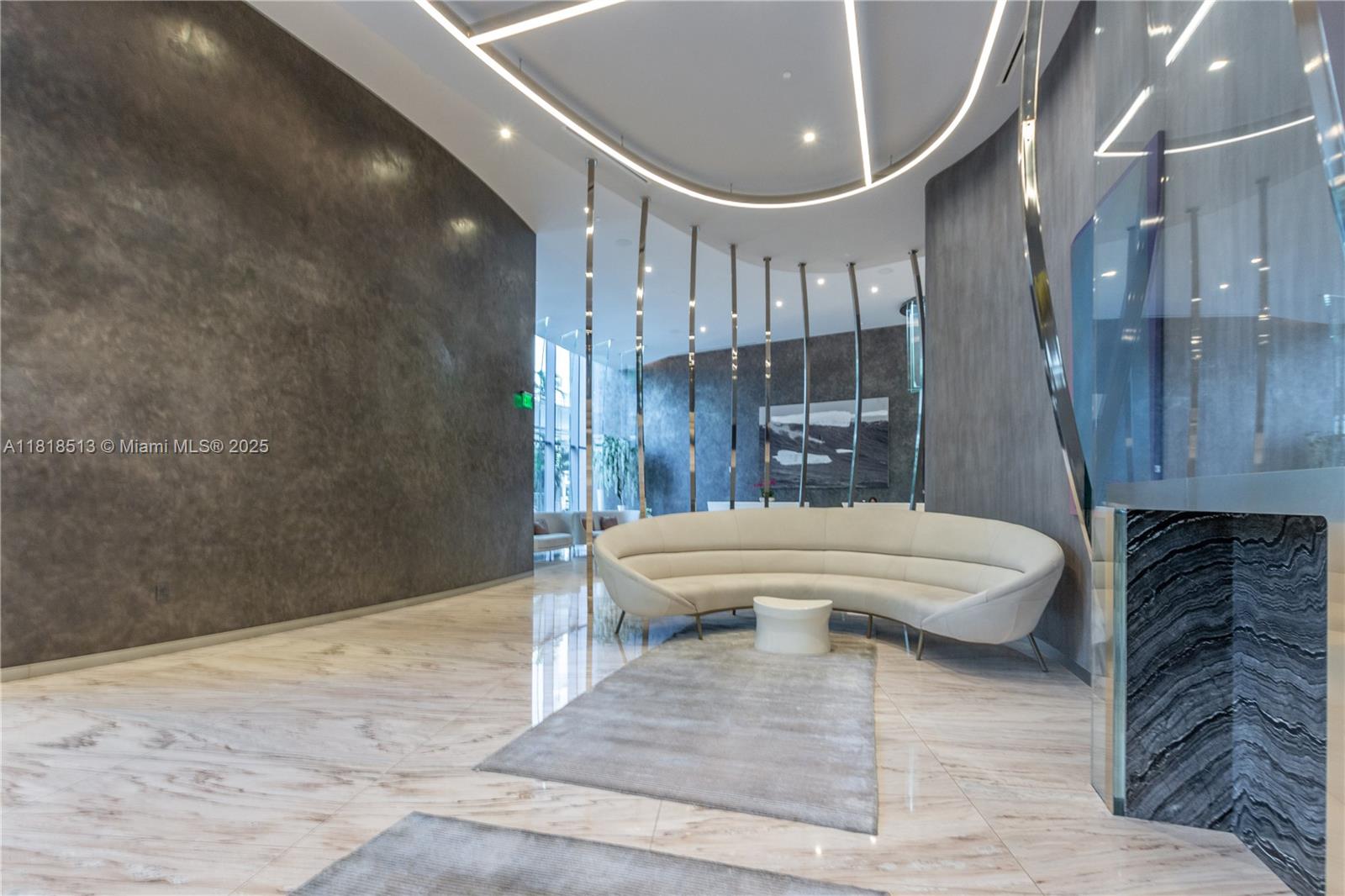 1000 Brickell Plz #3201, Miami FL 33131