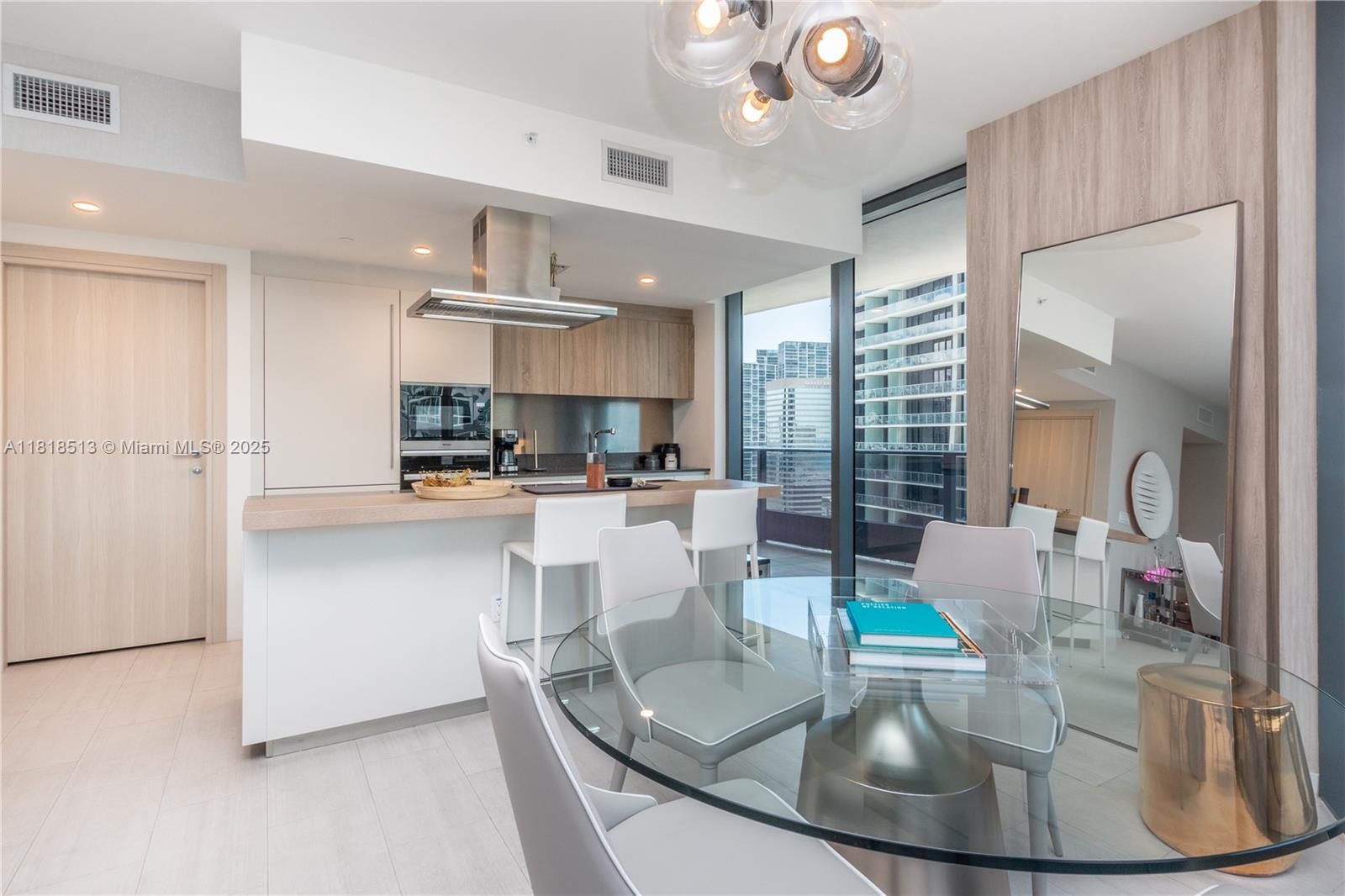 1000 Brickell Plz #3201, Miami FL 33131