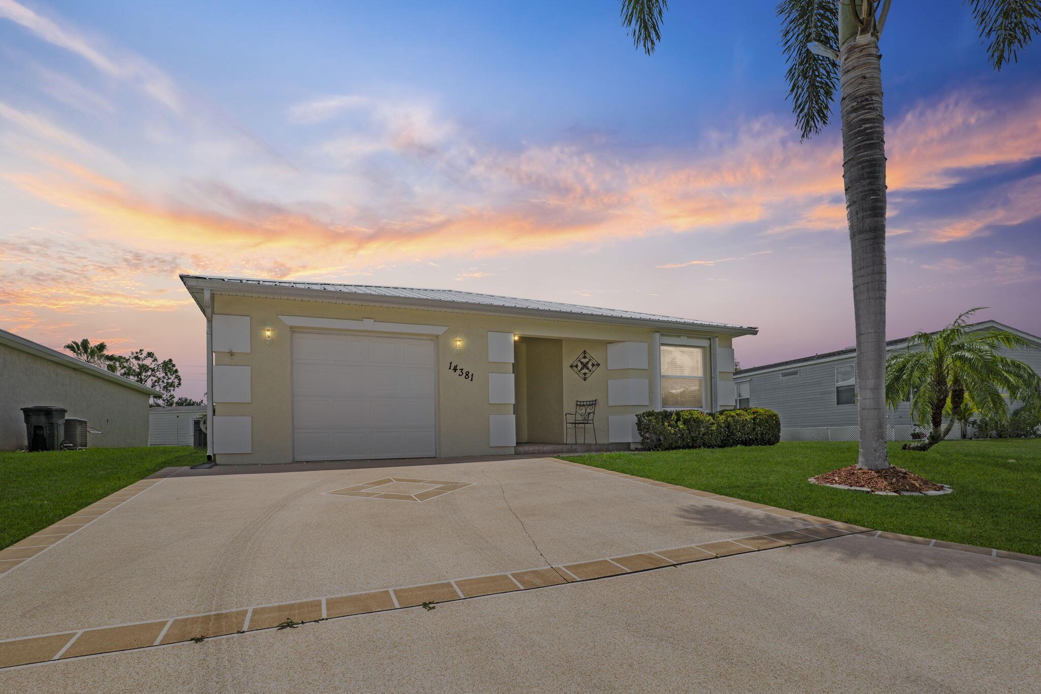 Homes for sale in Fort Pierce, FL | 14381 Amapola Circle, Fort Pierce, FL 34951 | MLS# R11097881