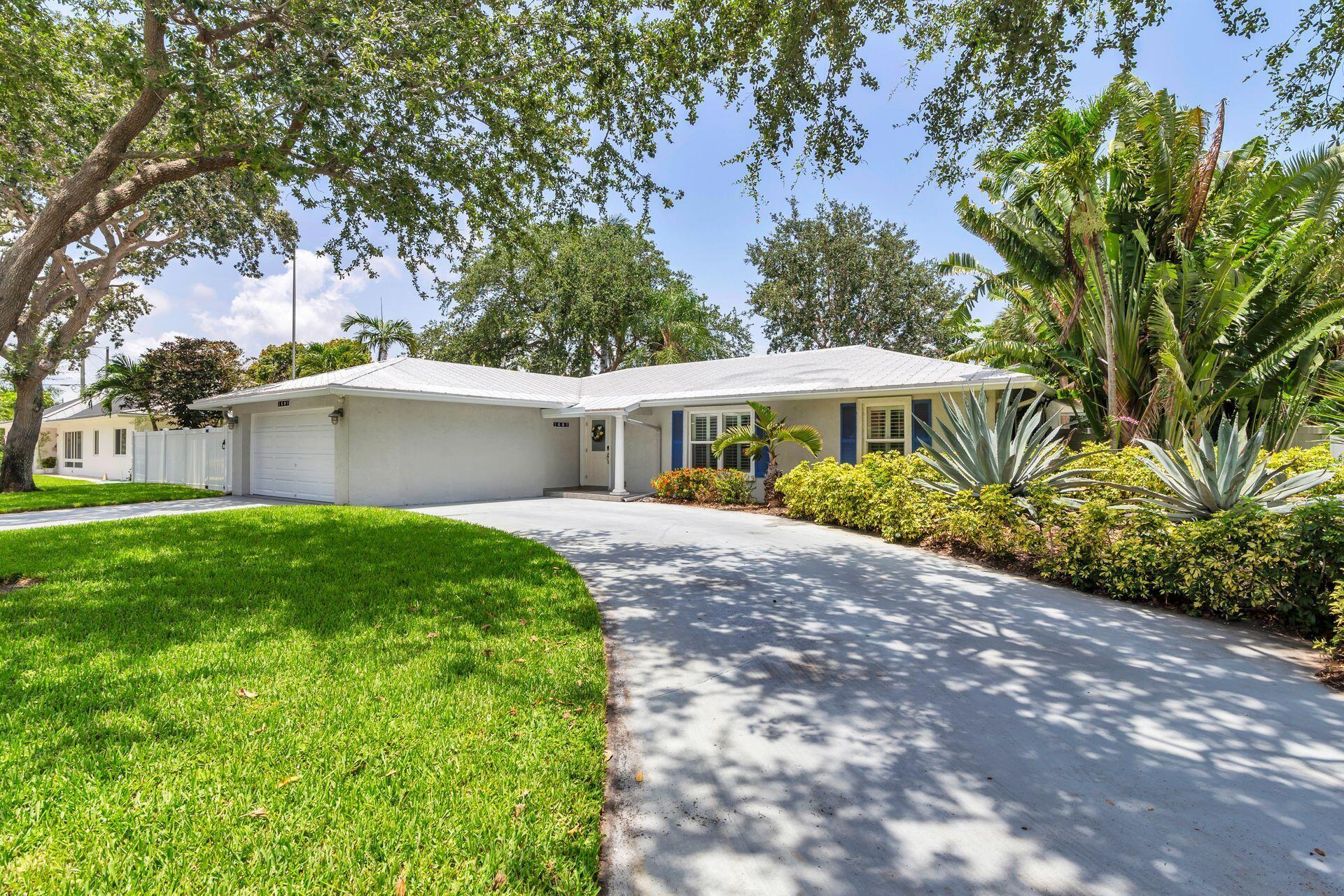 Homes for sale in Lake Clarke Shores, FL | 1601 Arlington Dr, Lake Clarke Shores, FL 33406 | MLS# R11097906