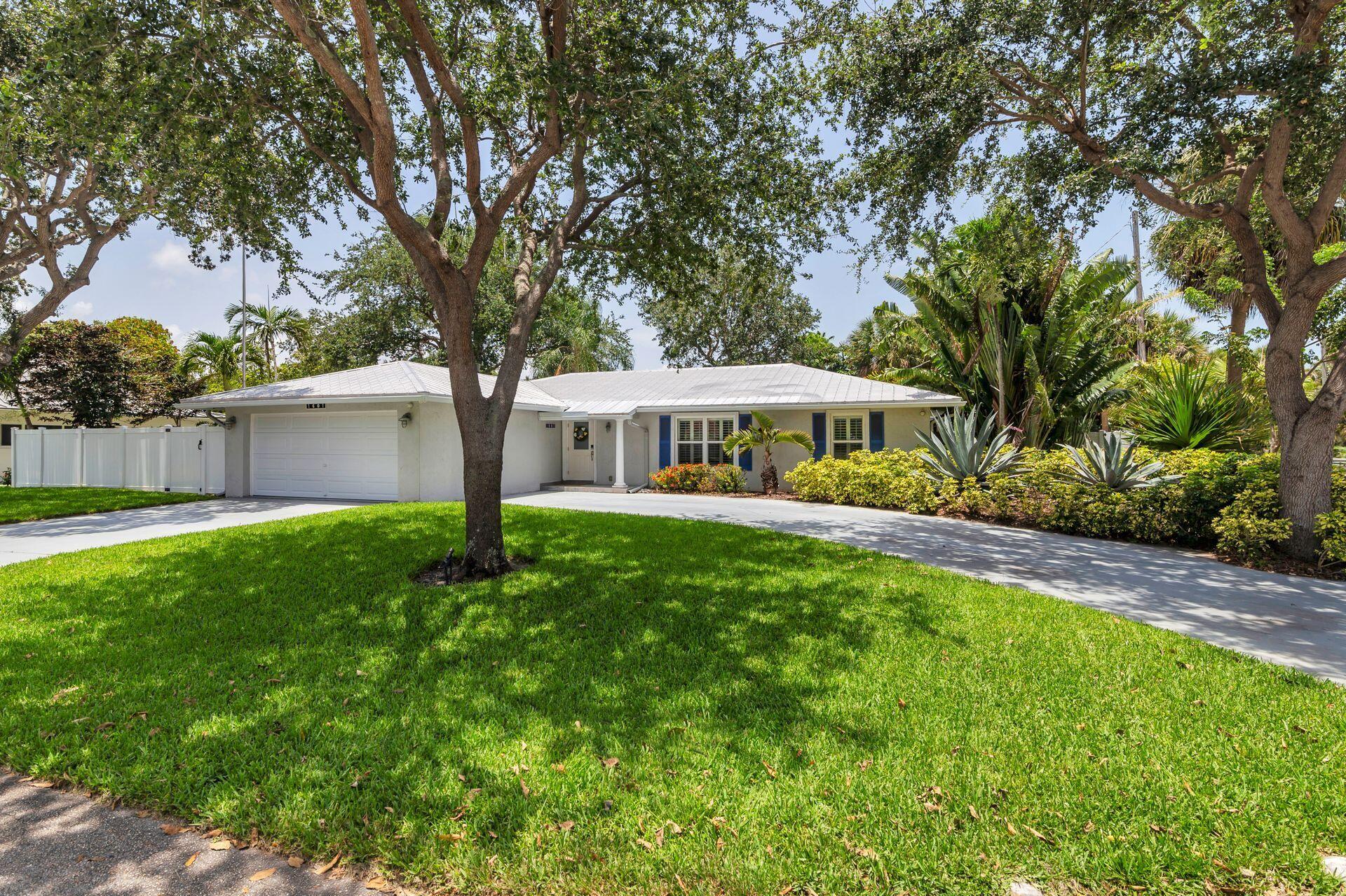 Homes for sale in Lake Clarke Shores, FL | 1601 Arlington Dr, Lake Clarke Shores, FL 33406 | MLS# R11097906