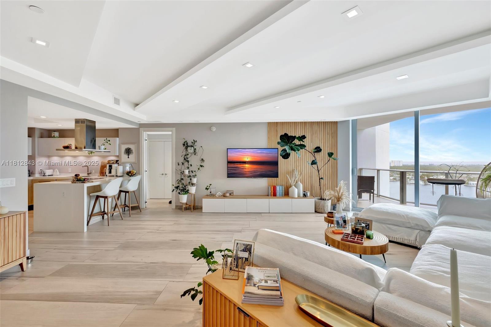 Apartamento para Alugar em North Miami Beach, FL