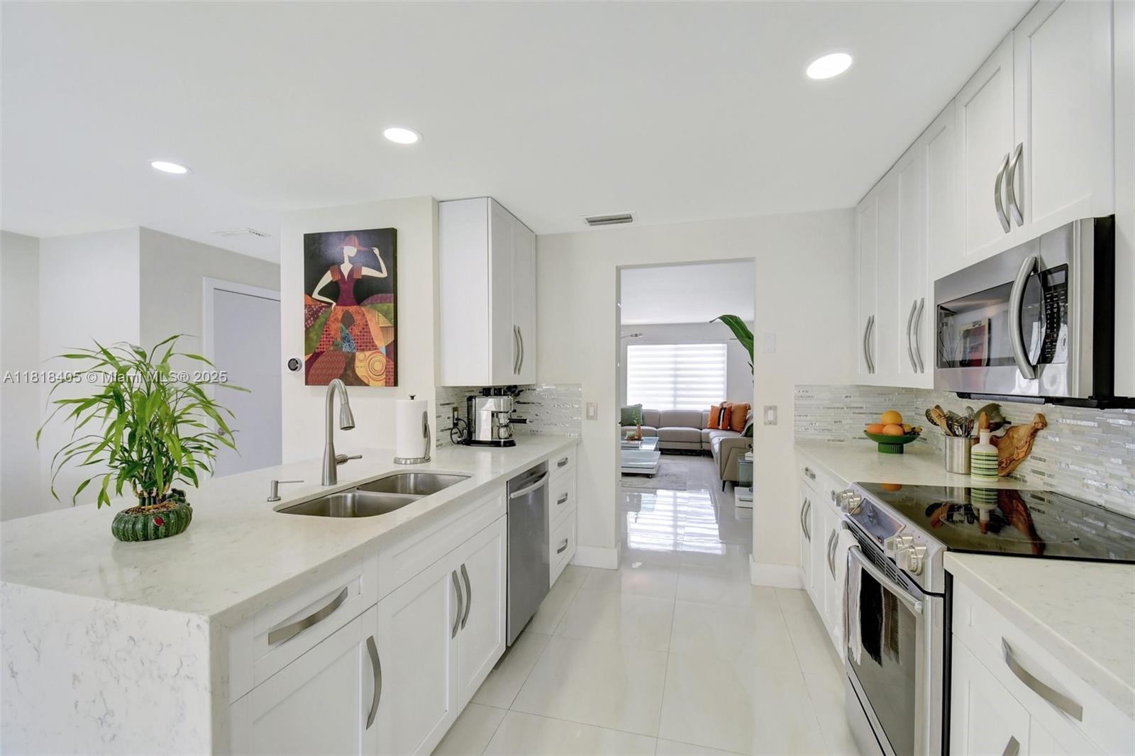 5261 NW 190th St, Miami Gardens, Florida image 14
