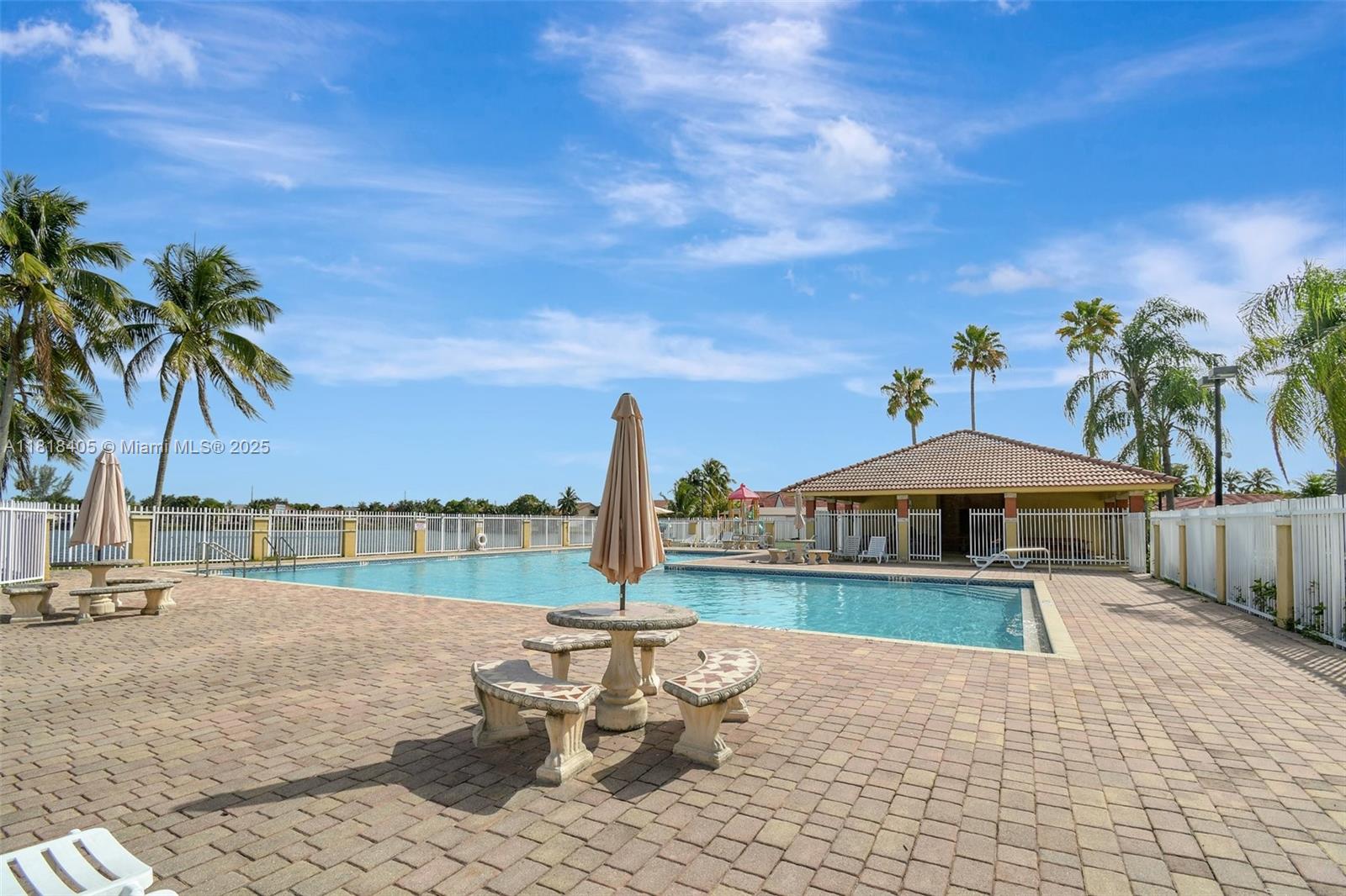 5261 NW 190th St, Miami Gardens, Florida image 43