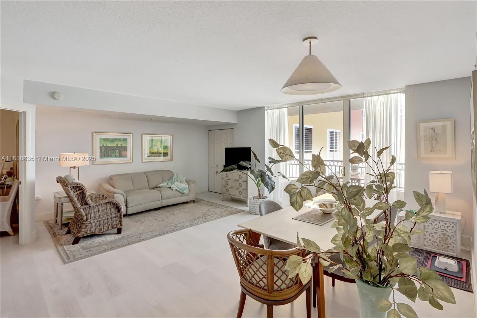 3232 SW 22nd Ter 404