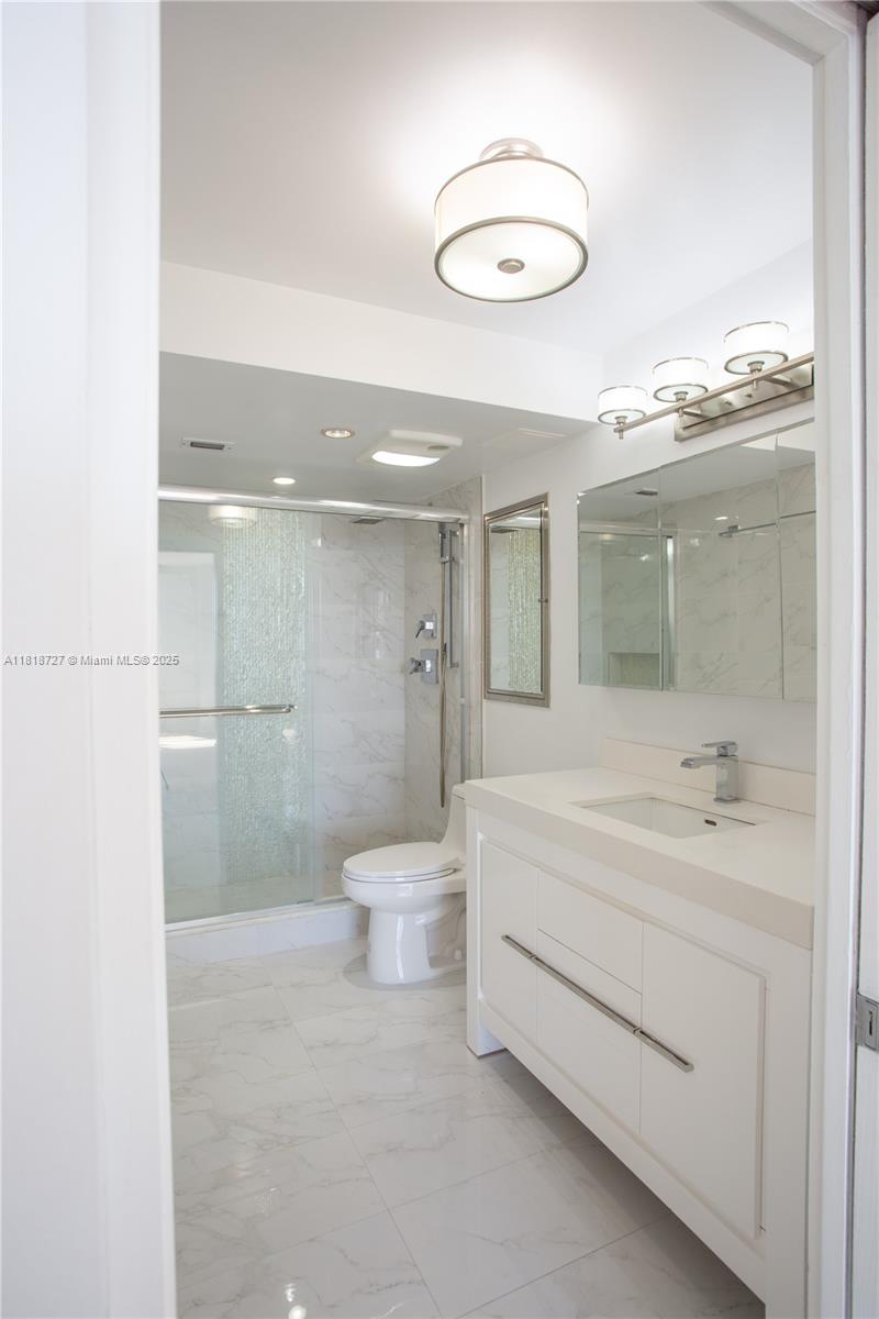 2333 Brickell Ave #609, Miami FL 33129