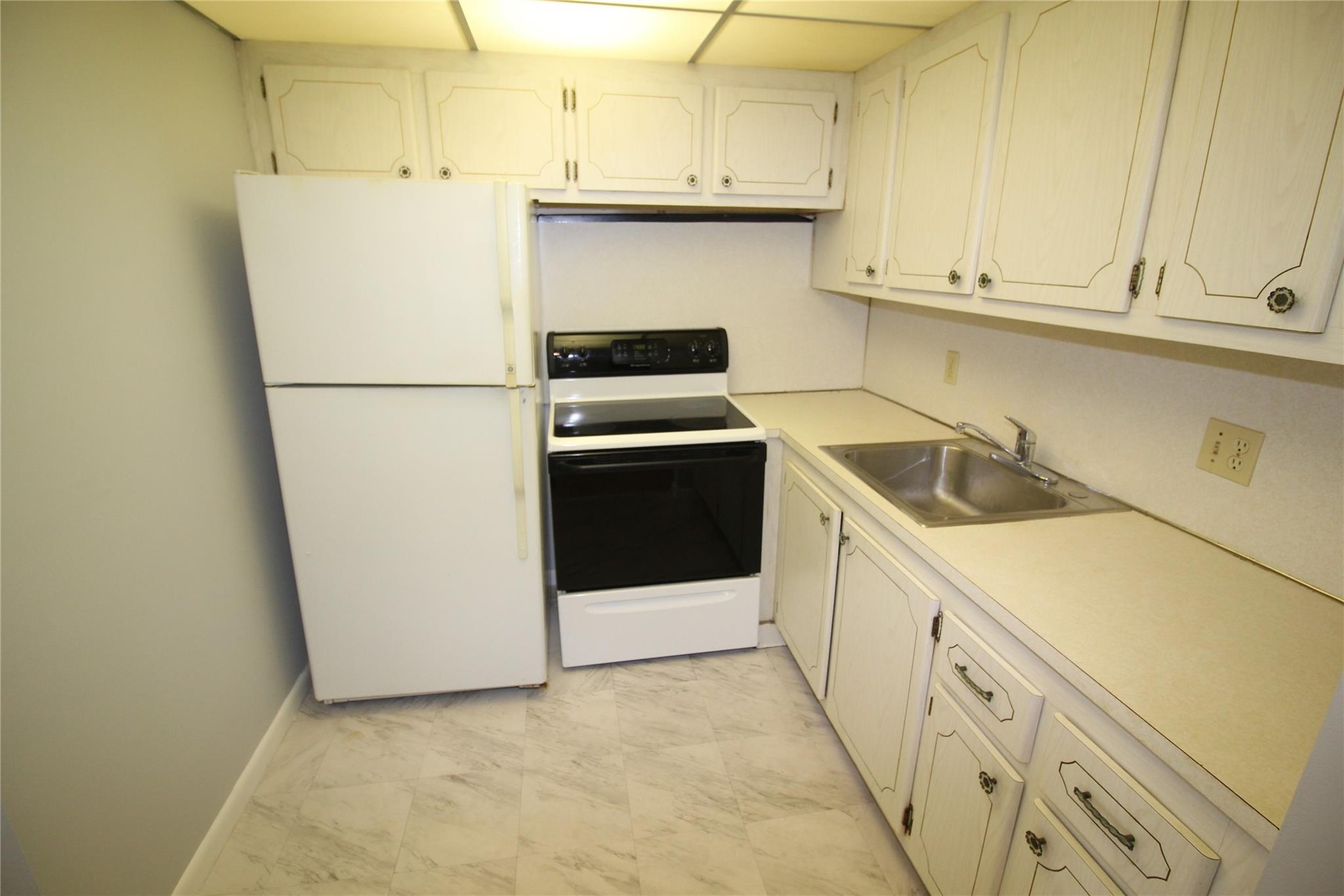 Homes for sale in Deerfield Beach, FL | 261 Newport P #261, Deerfield Beach, FL 33442 | MLS# F10508219