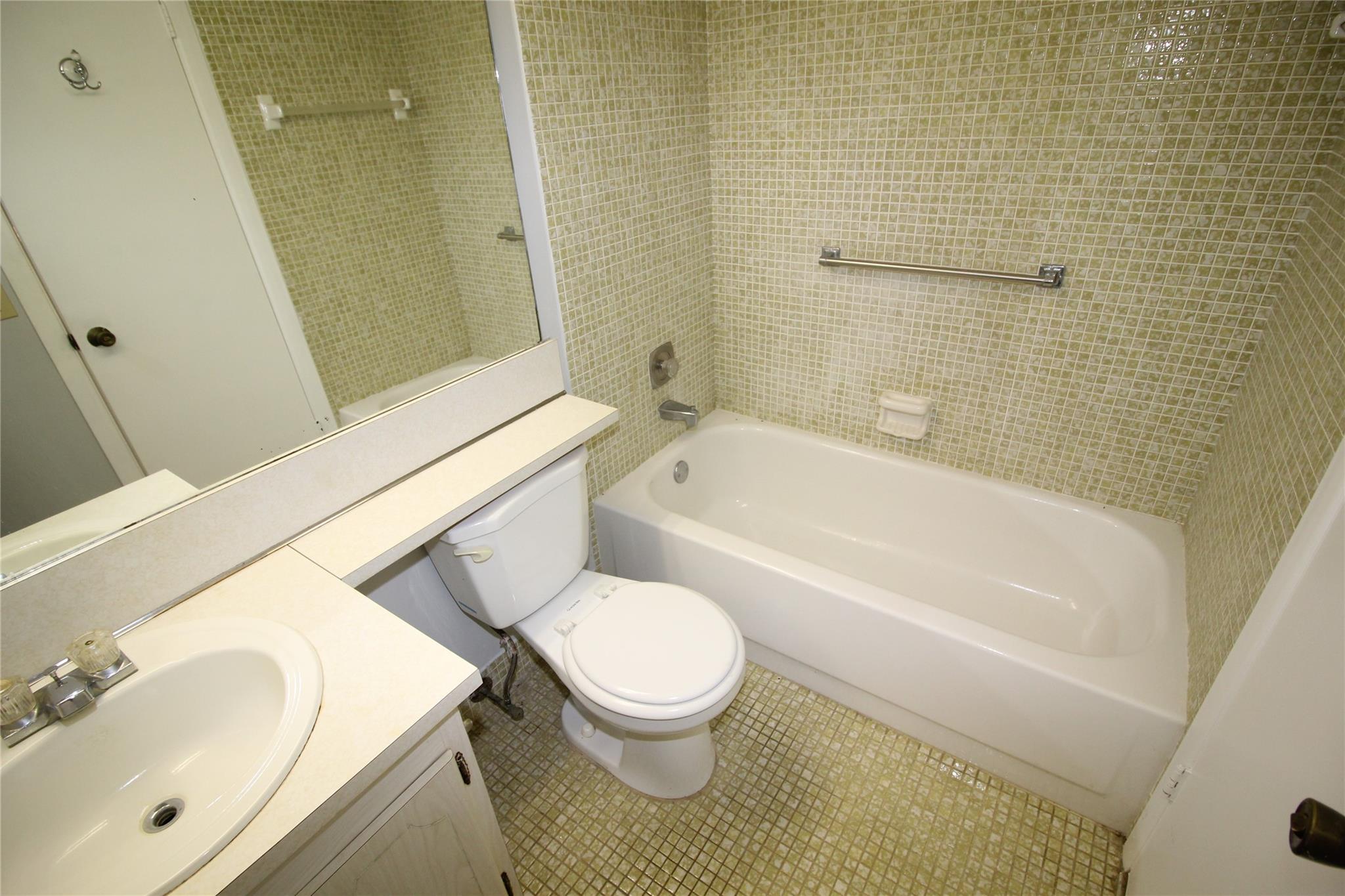 Homes for sale in Deerfield Beach, FL | 261 Newport P #261, Deerfield Beach, FL 33442 | MLS# F10508219